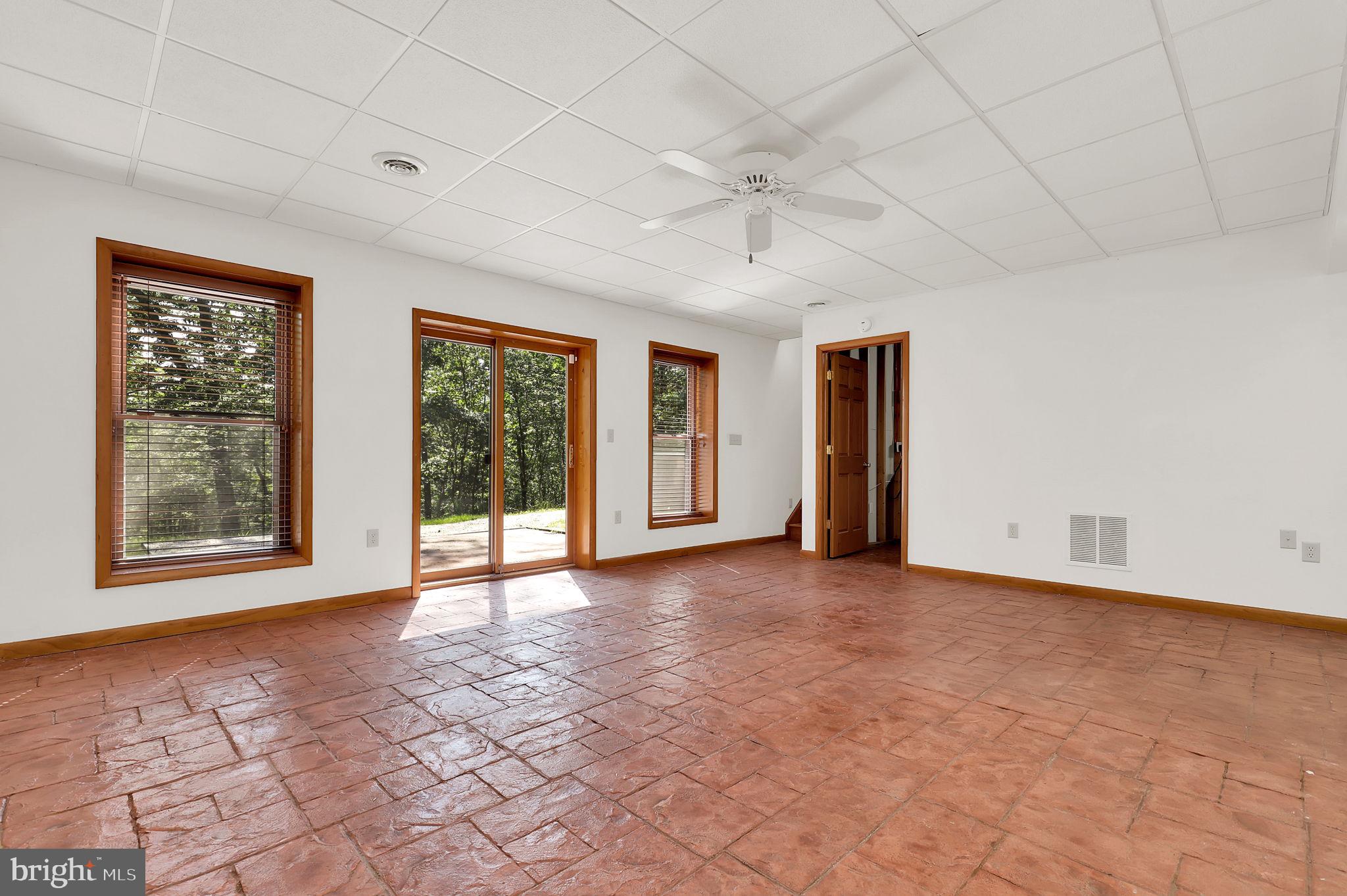 THE WOODS - Residential