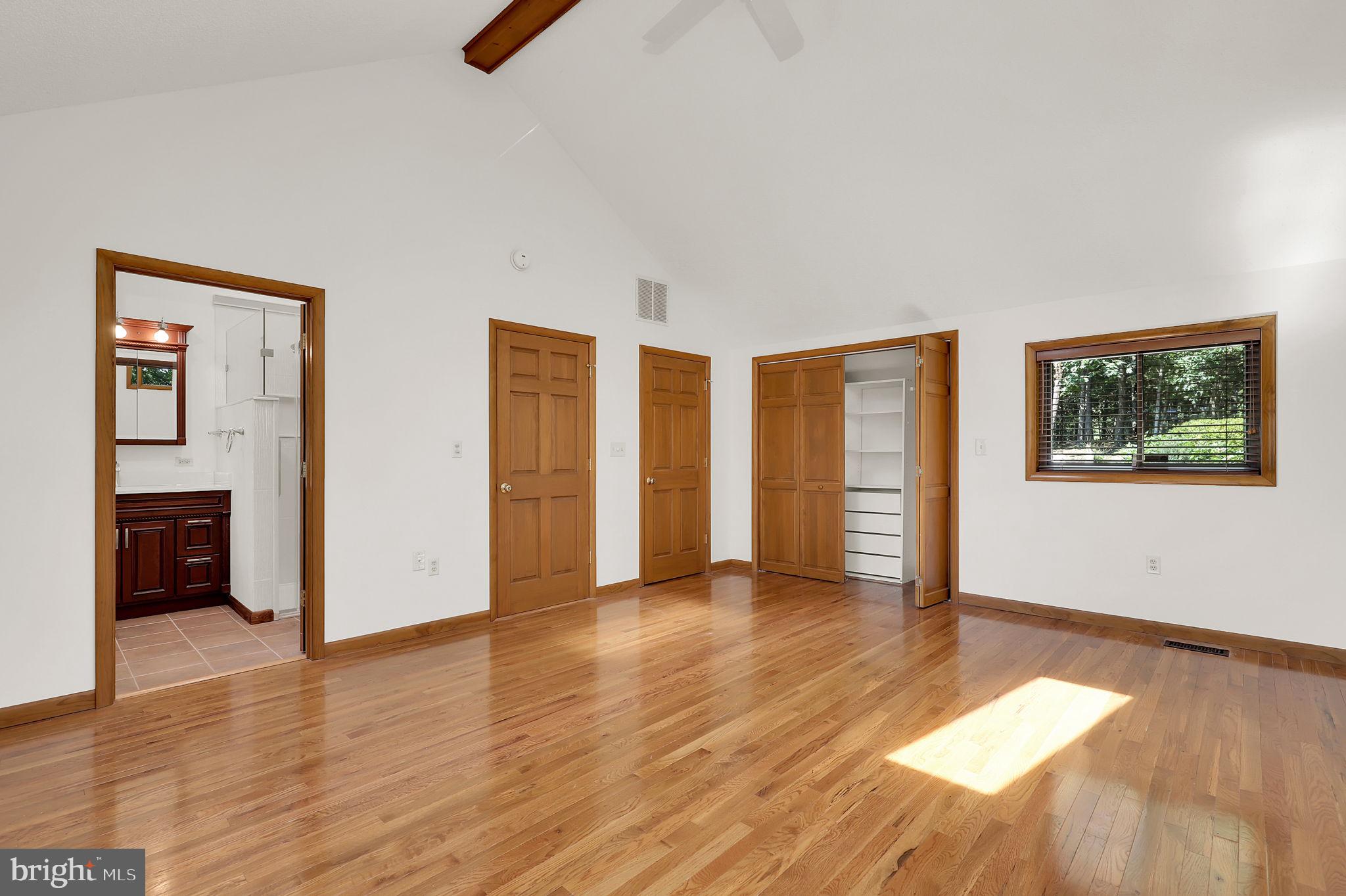 THE WOODS - Residential