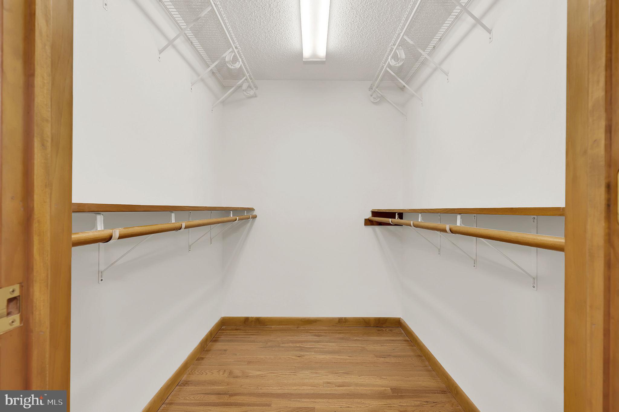 THE WOODS - Residential