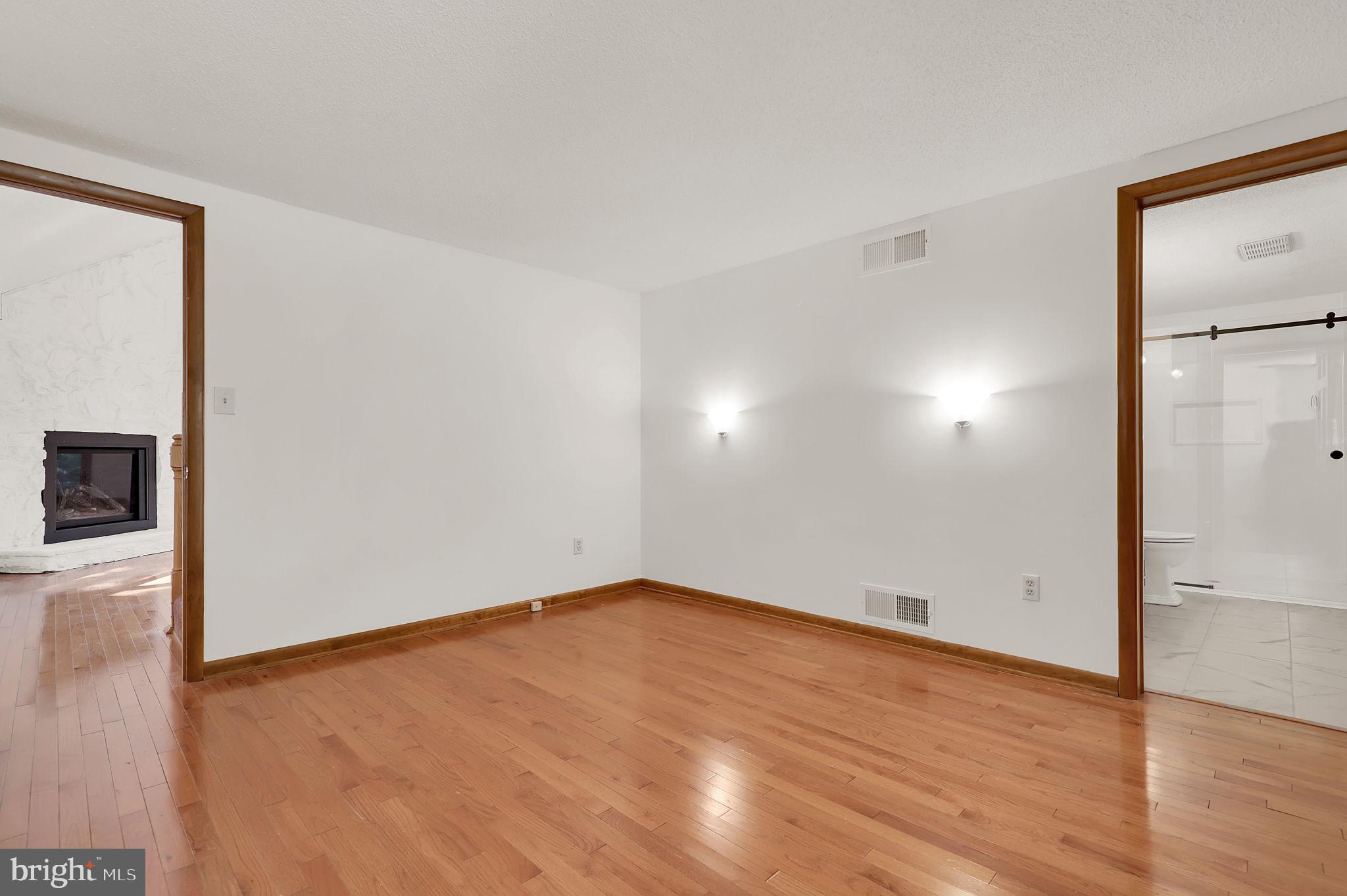 THE WOODS - Residential