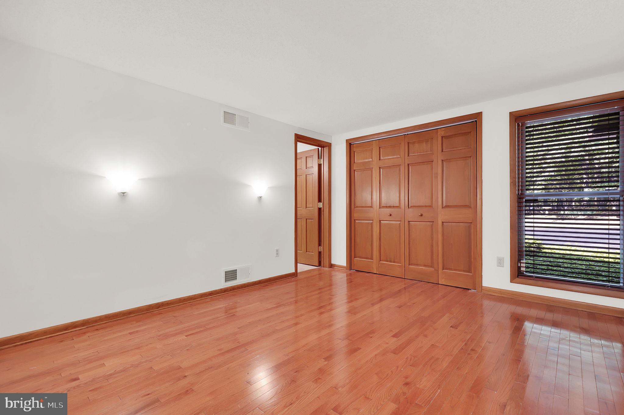 THE WOODS - Residential