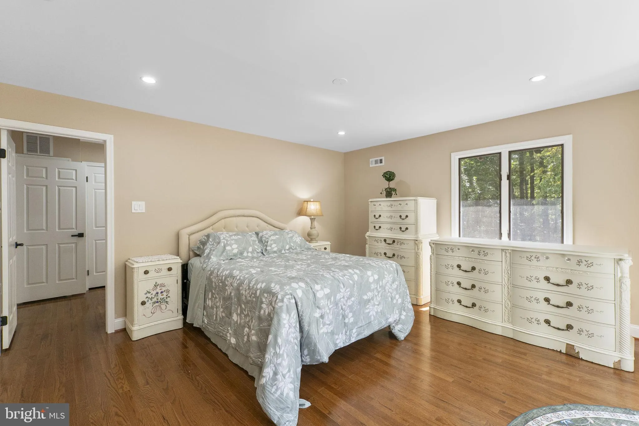 Boyds, Maryland 20841, United States, 4 Bedrooms Bedrooms, ,4 BathroomsBathrooms,Residential,Active,193015