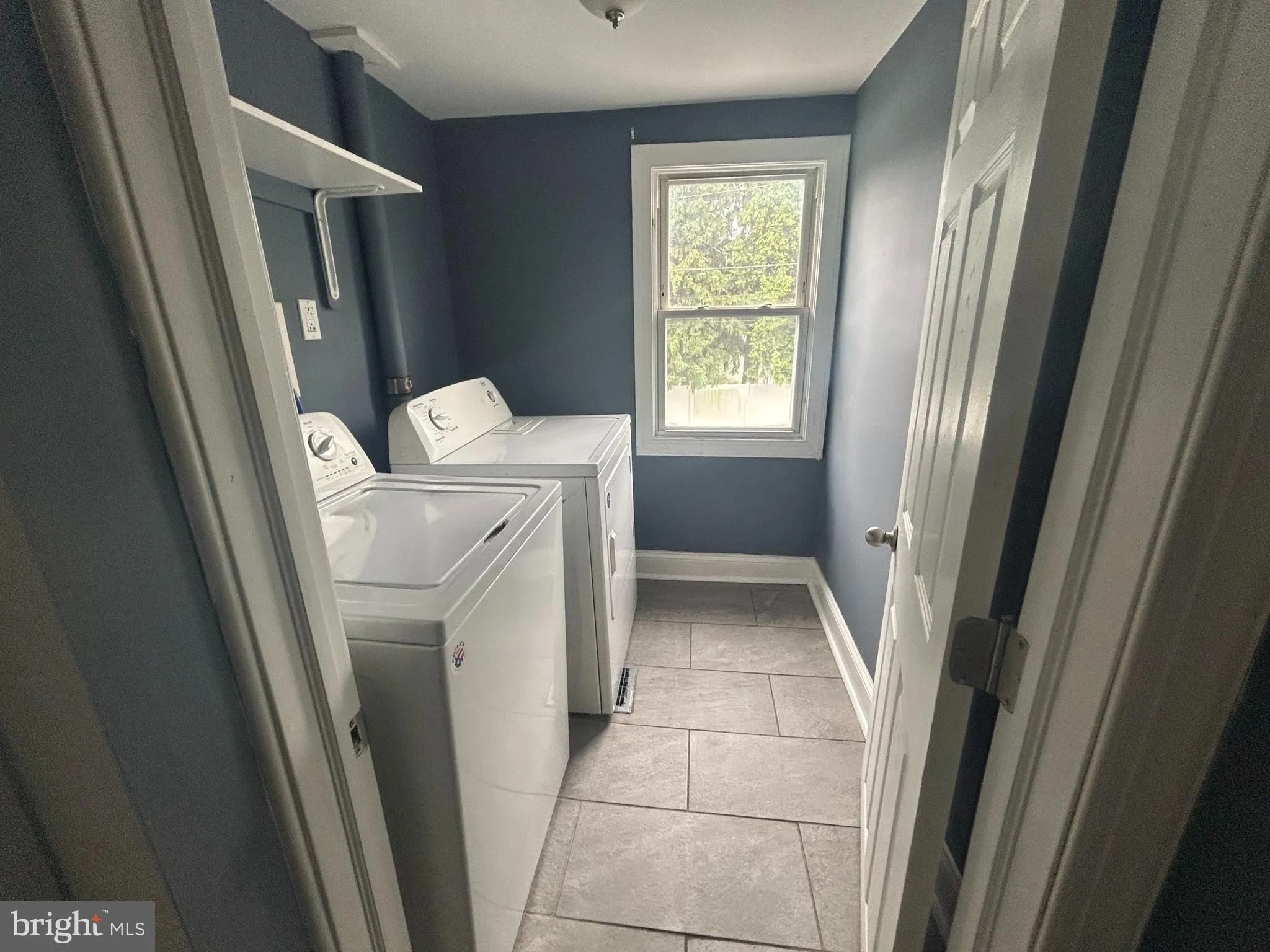 Mount Holly, New Jersey 08060, United States, 2 Bedrooms Bedrooms, ,2 BathroomsBathrooms,Residential,Pending,127570