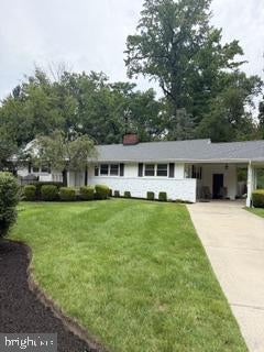 Homes For Sale - 401 Edgemoor Drive<br/> MOORESTOWN, NJ 08057
