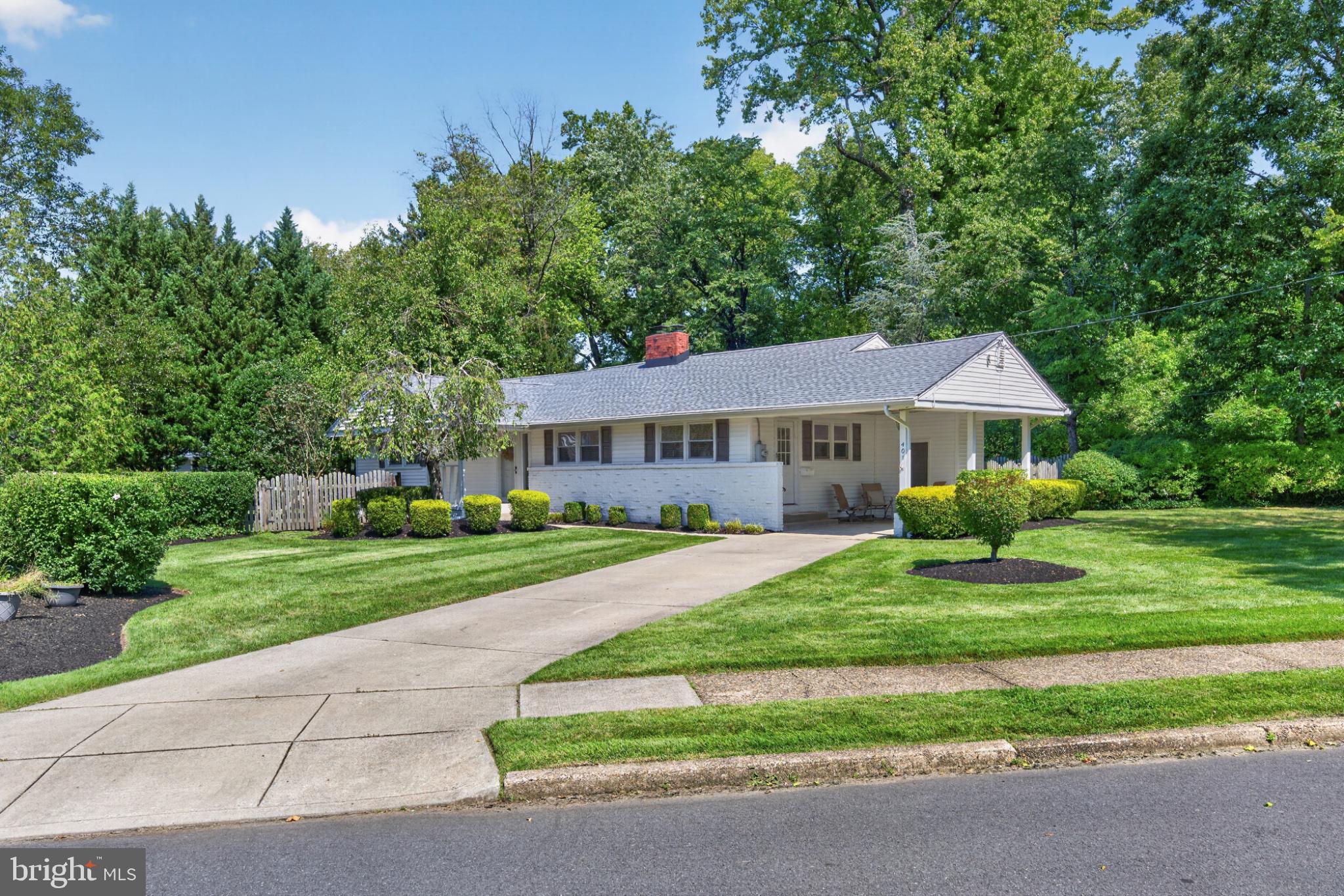 401 EDGEMOOR DRIVE