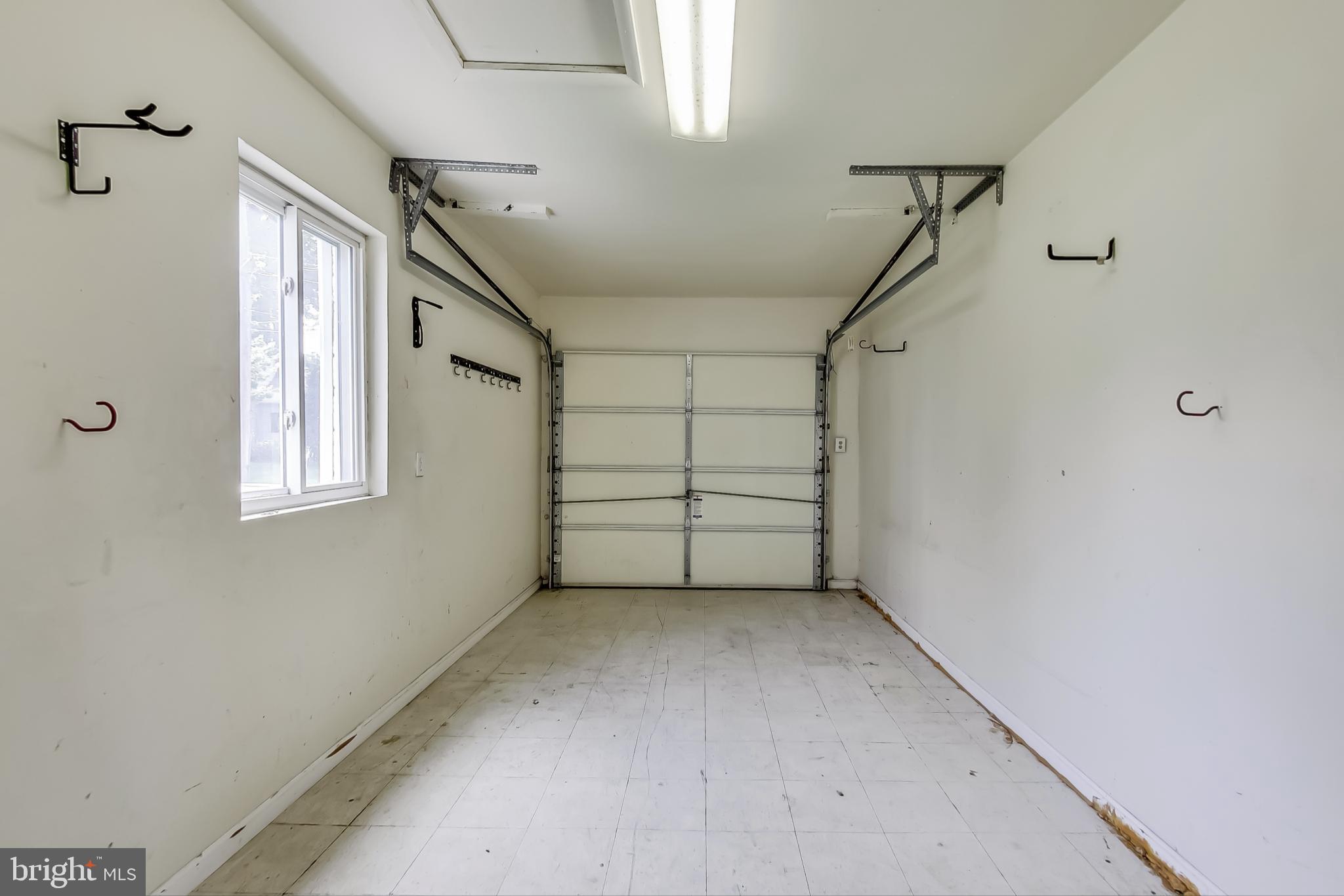 GLENBROOK VILLAGE - Residential Lease