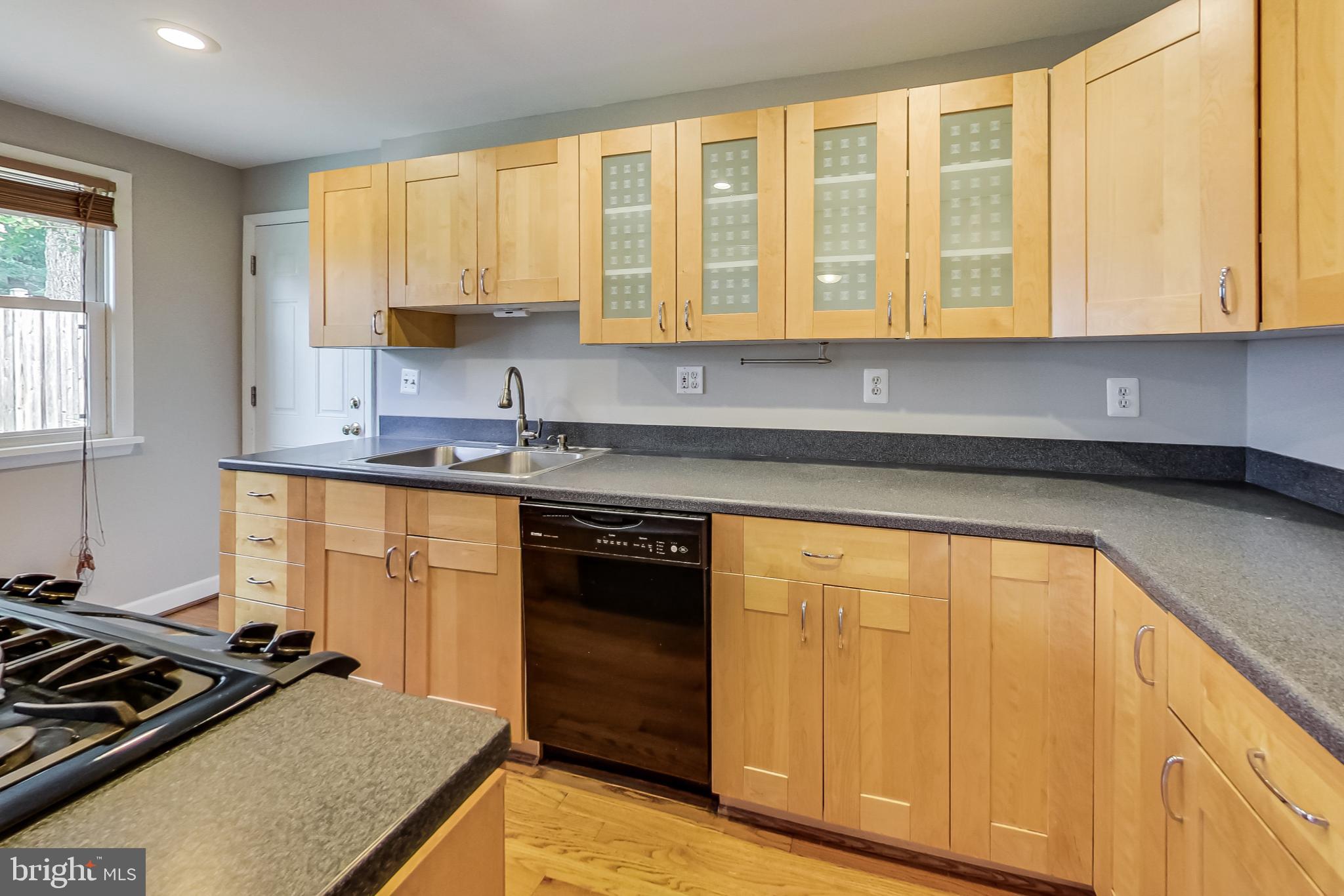 GLENBROOK VILLAGE - Residential Lease