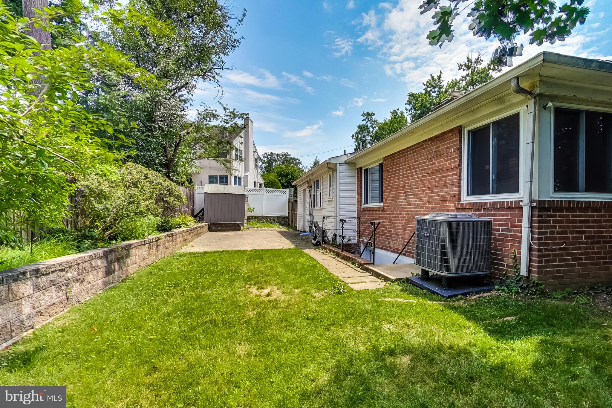 GLENBROOK VILLAGE - Residential Lease