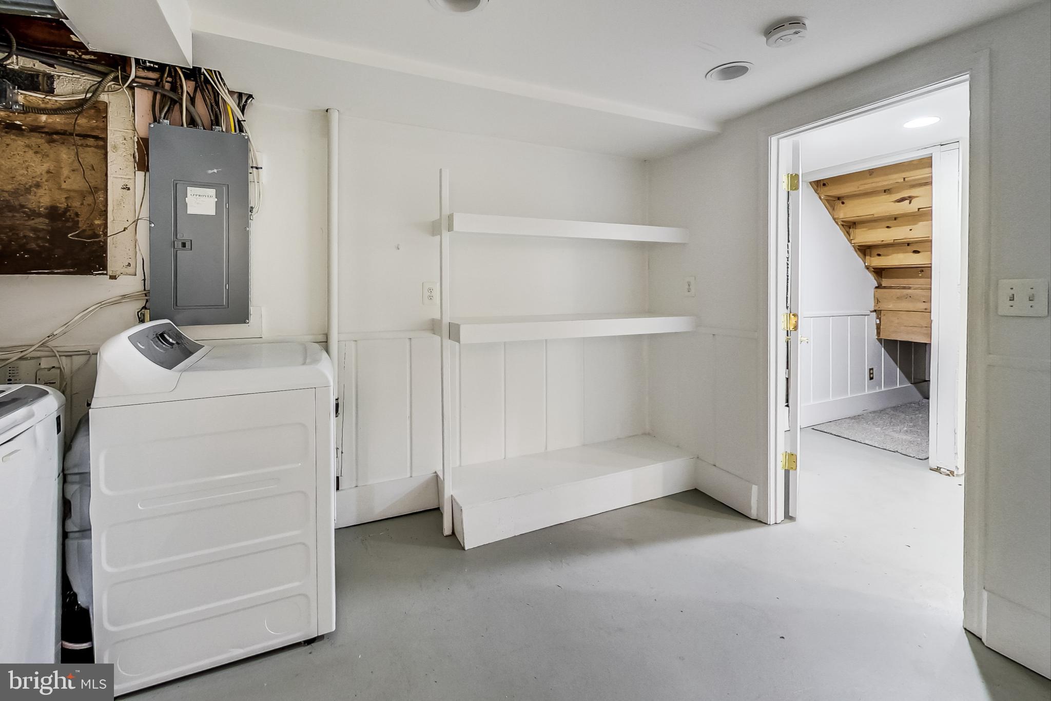 GLENBROOK VILLAGE - Residential Lease