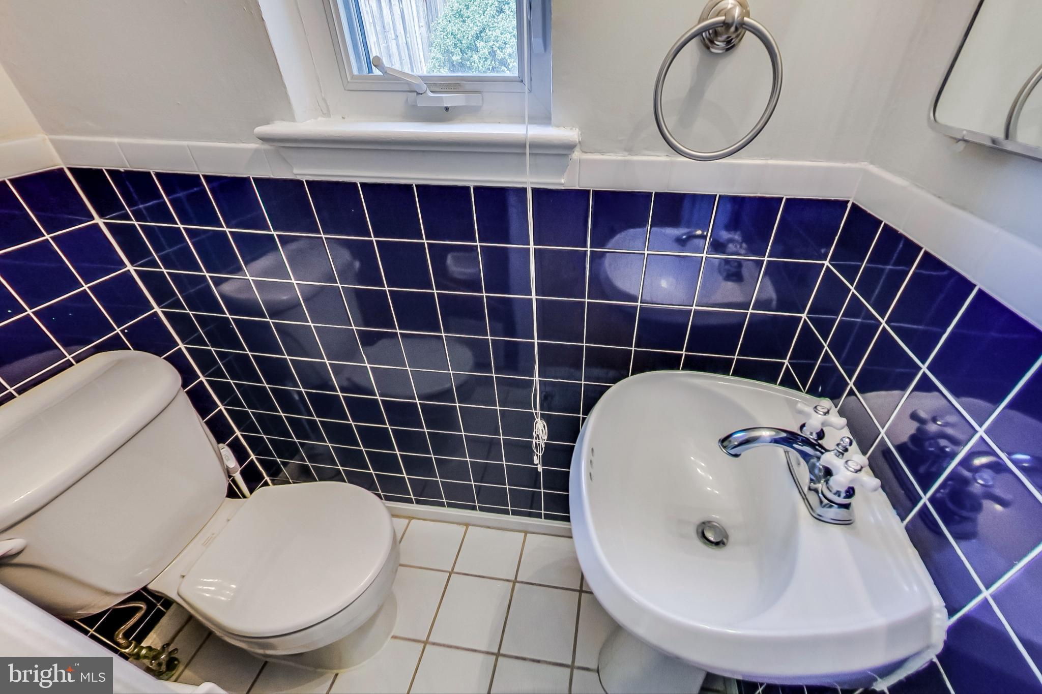 GLENBROOK VILLAGE - Residential Lease