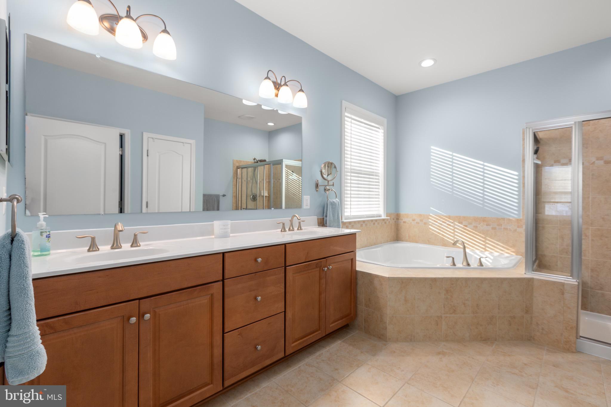 VIRGINIA HERITAGE AT LEE'S PARK - Residential