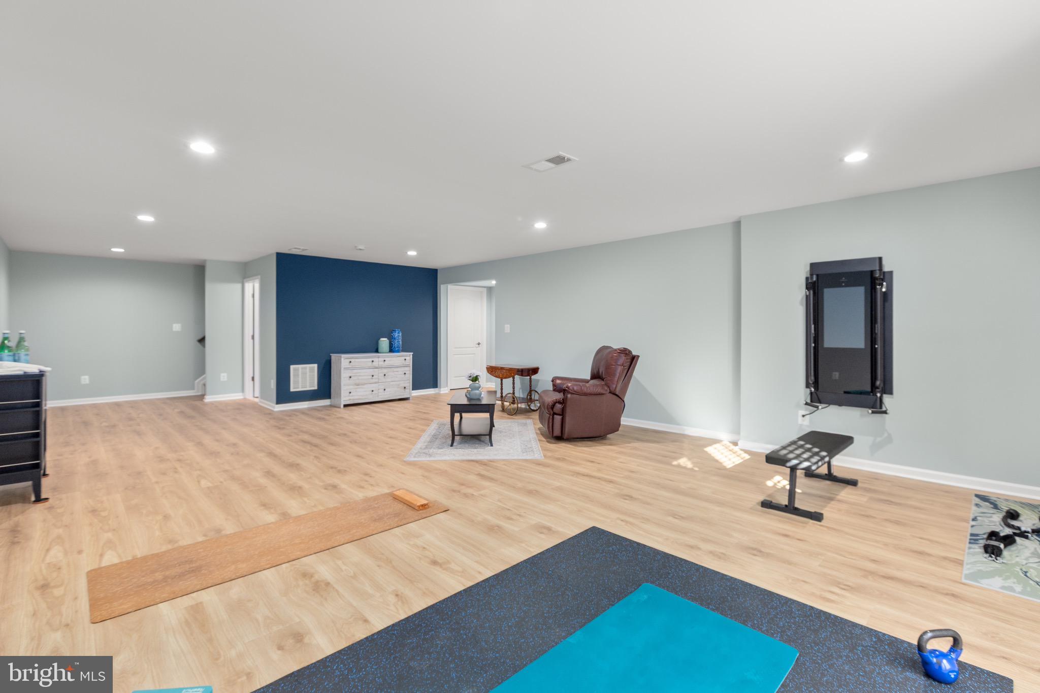 VIRGINIA HERITAGE AT LEE'S PARK - Residential