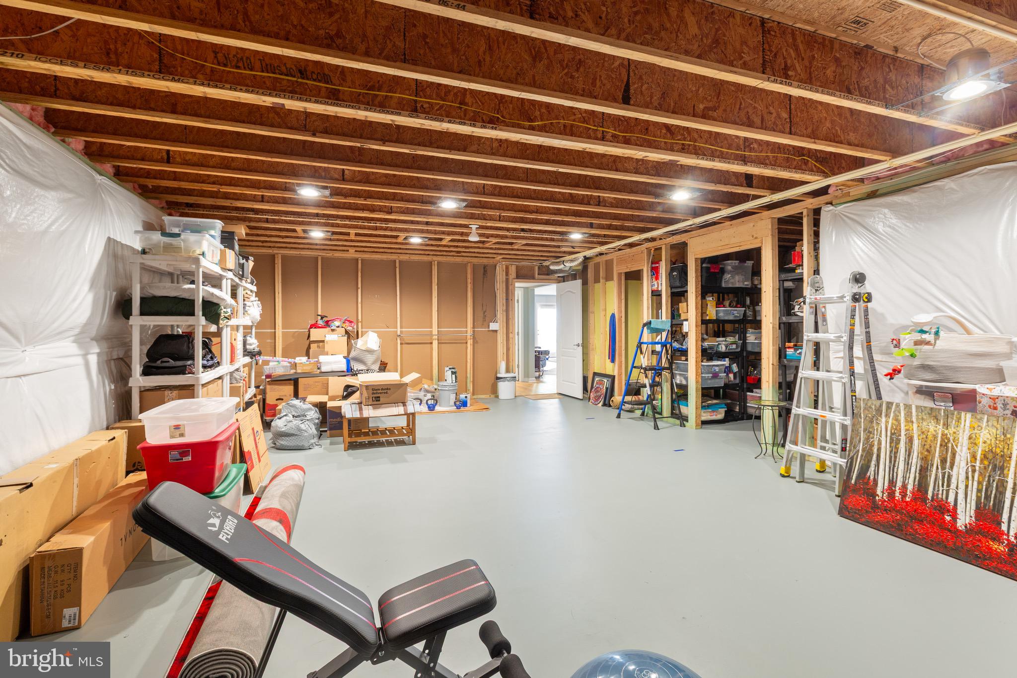 VIRGINIA HERITAGE AT LEE'S PARK - Residential