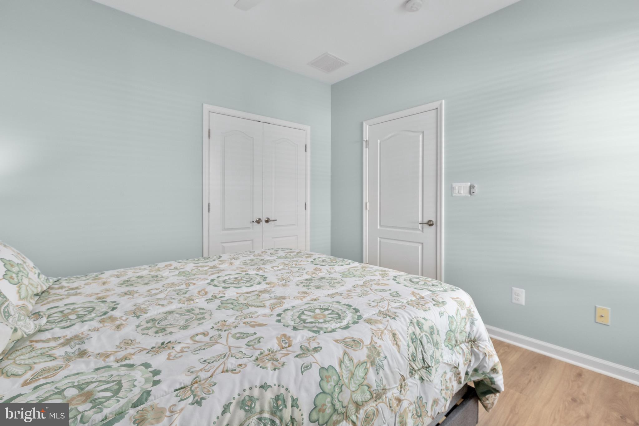 VIRGINIA HERITAGE AT LEE'S PARK - Residential