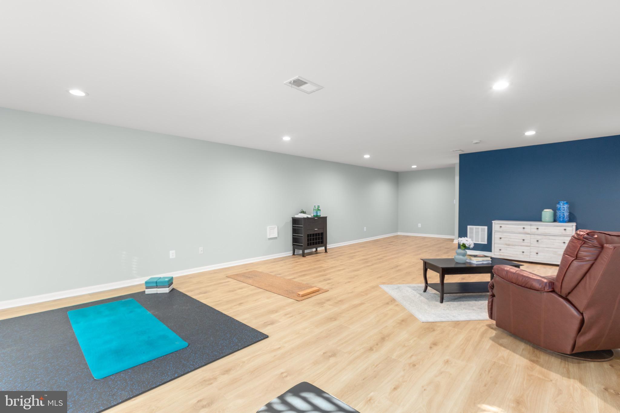 VIRGINIA HERITAGE AT LEE'S PARK - Residential