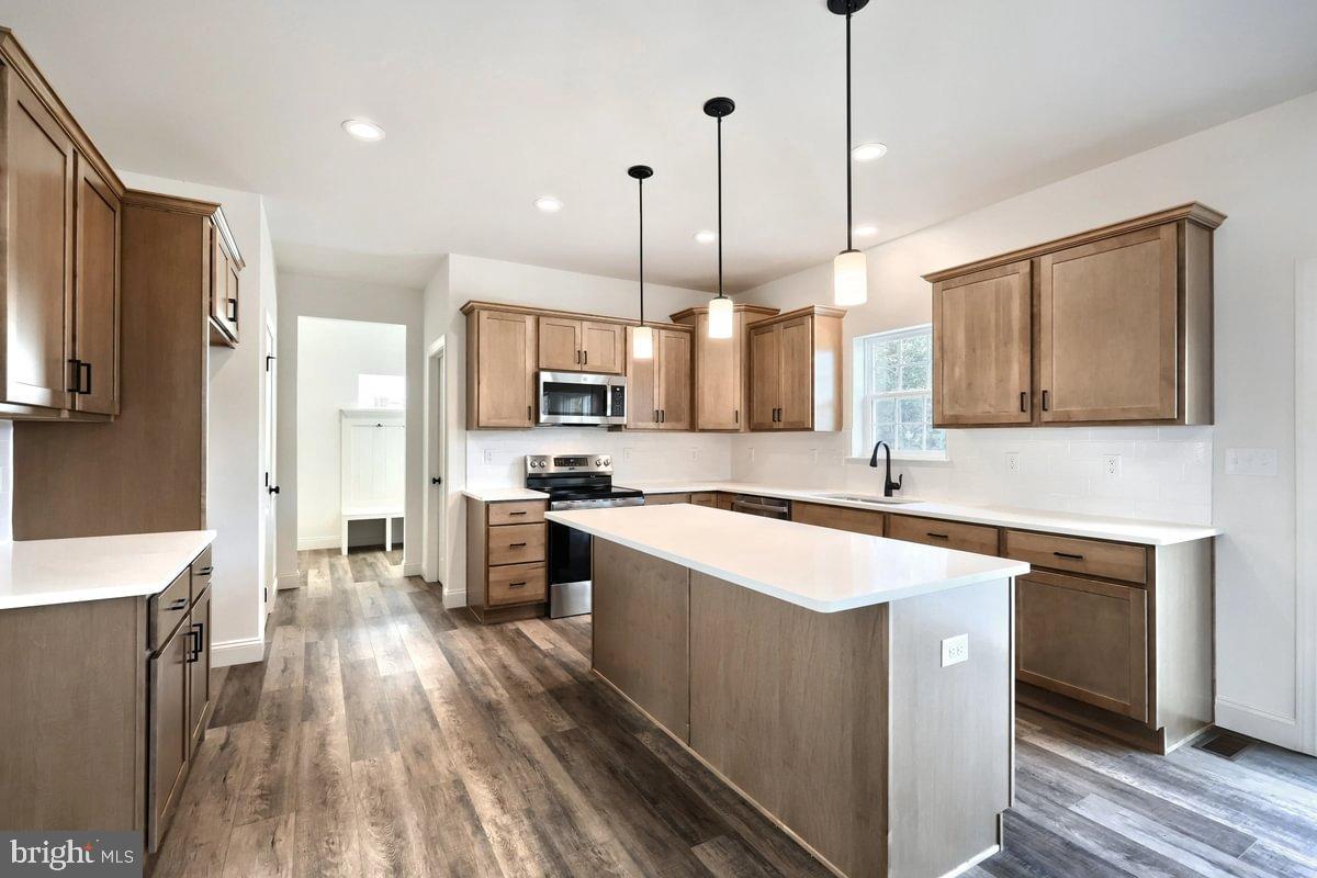 20 OVERLOOK DRIVE LOT 9