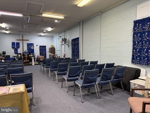 5609 OLD BRANCH AVENUE TEMPLE HILLS MD 20748