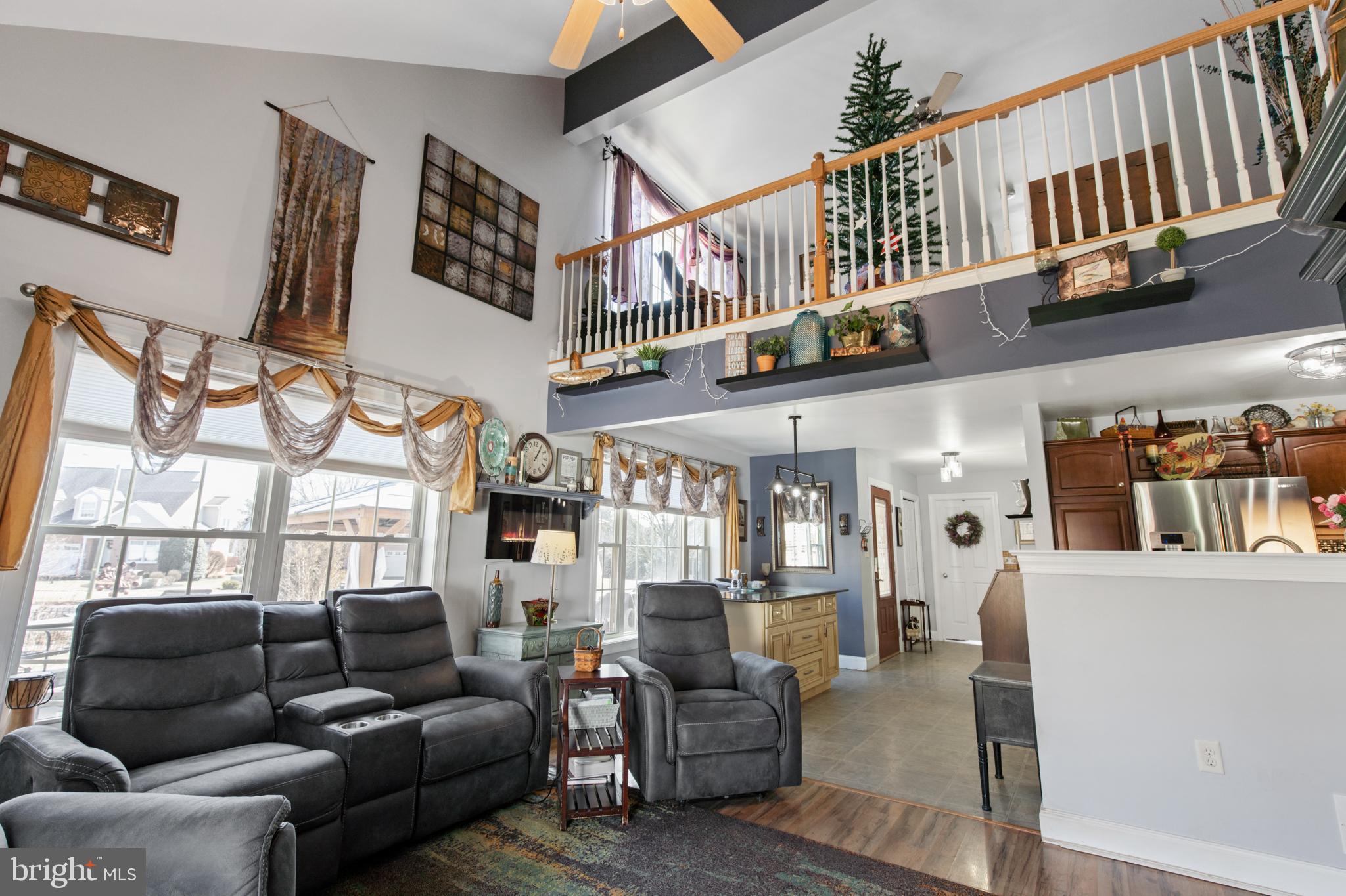 SUMMIT HILLS - Residential