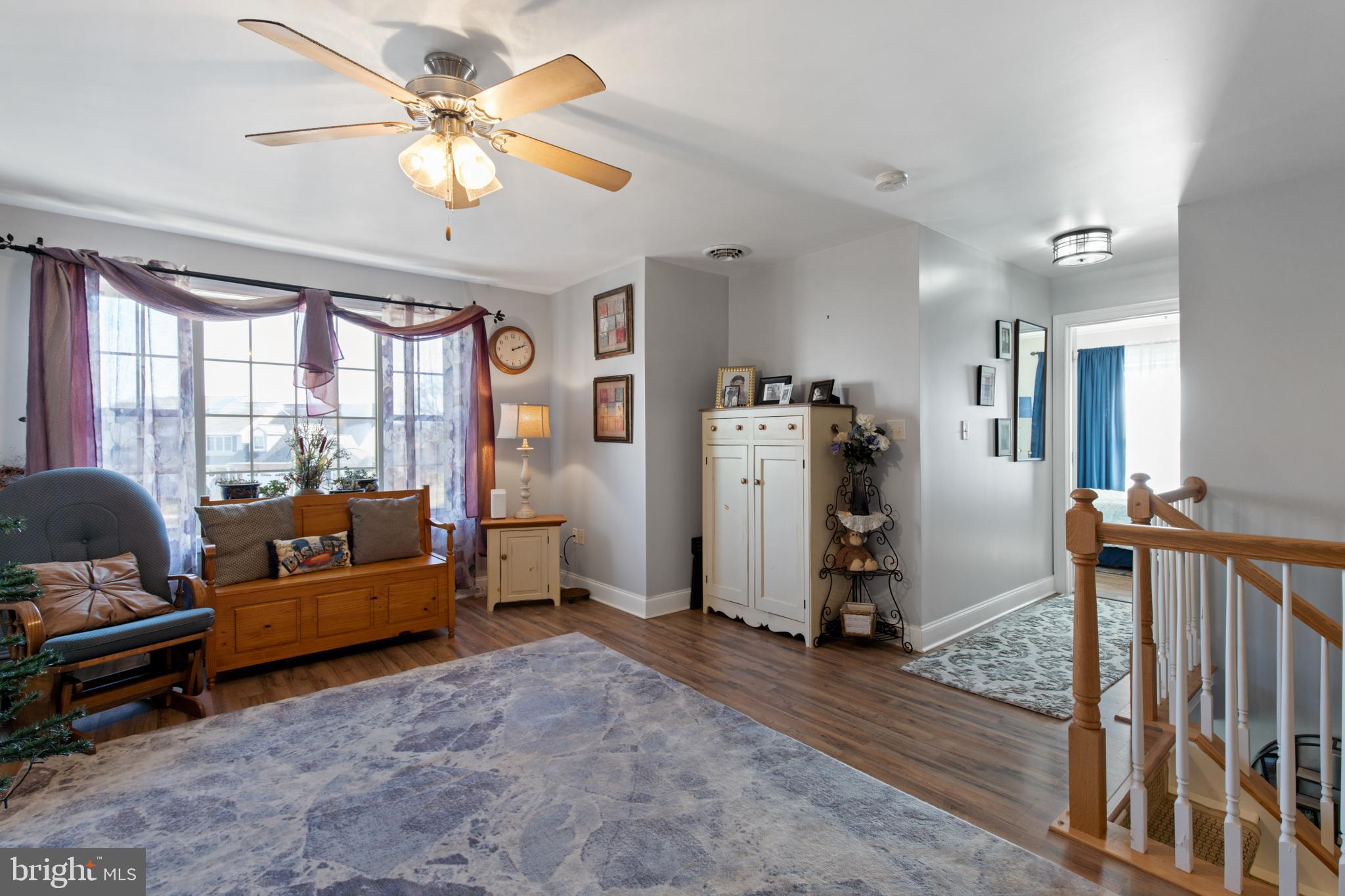 SUMMIT HILLS - Residential