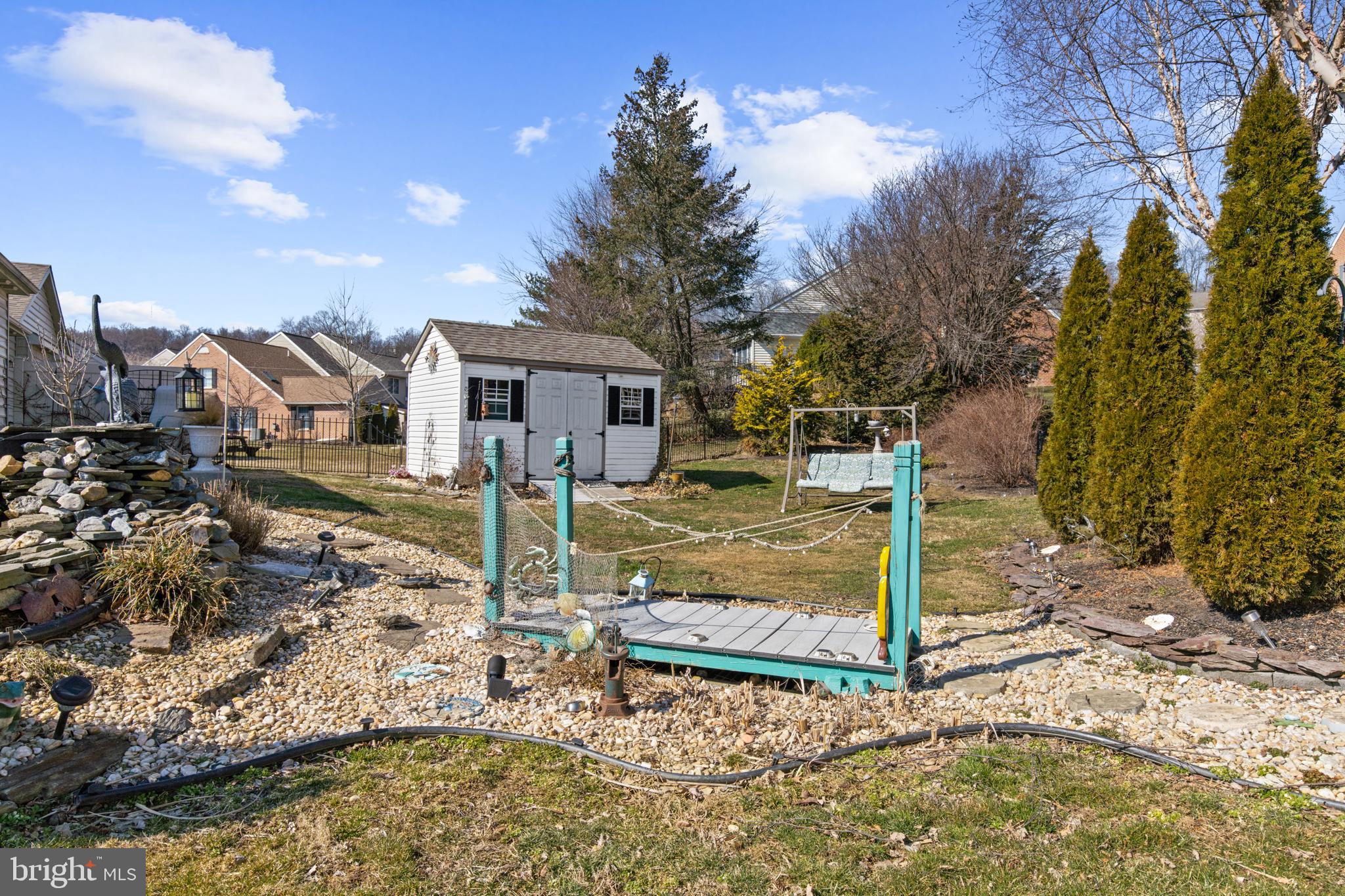 SUMMIT HILLS - Residential