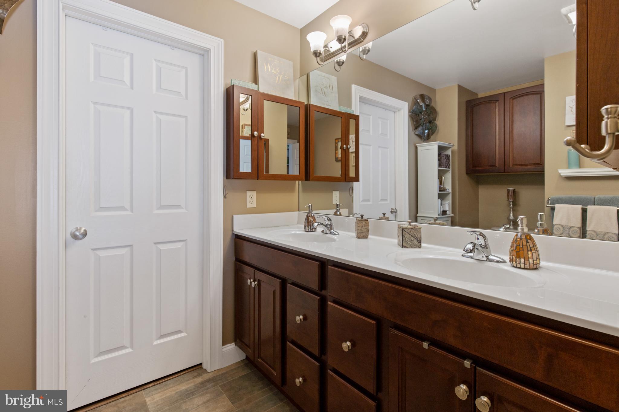 SUMMIT HILLS - Residential