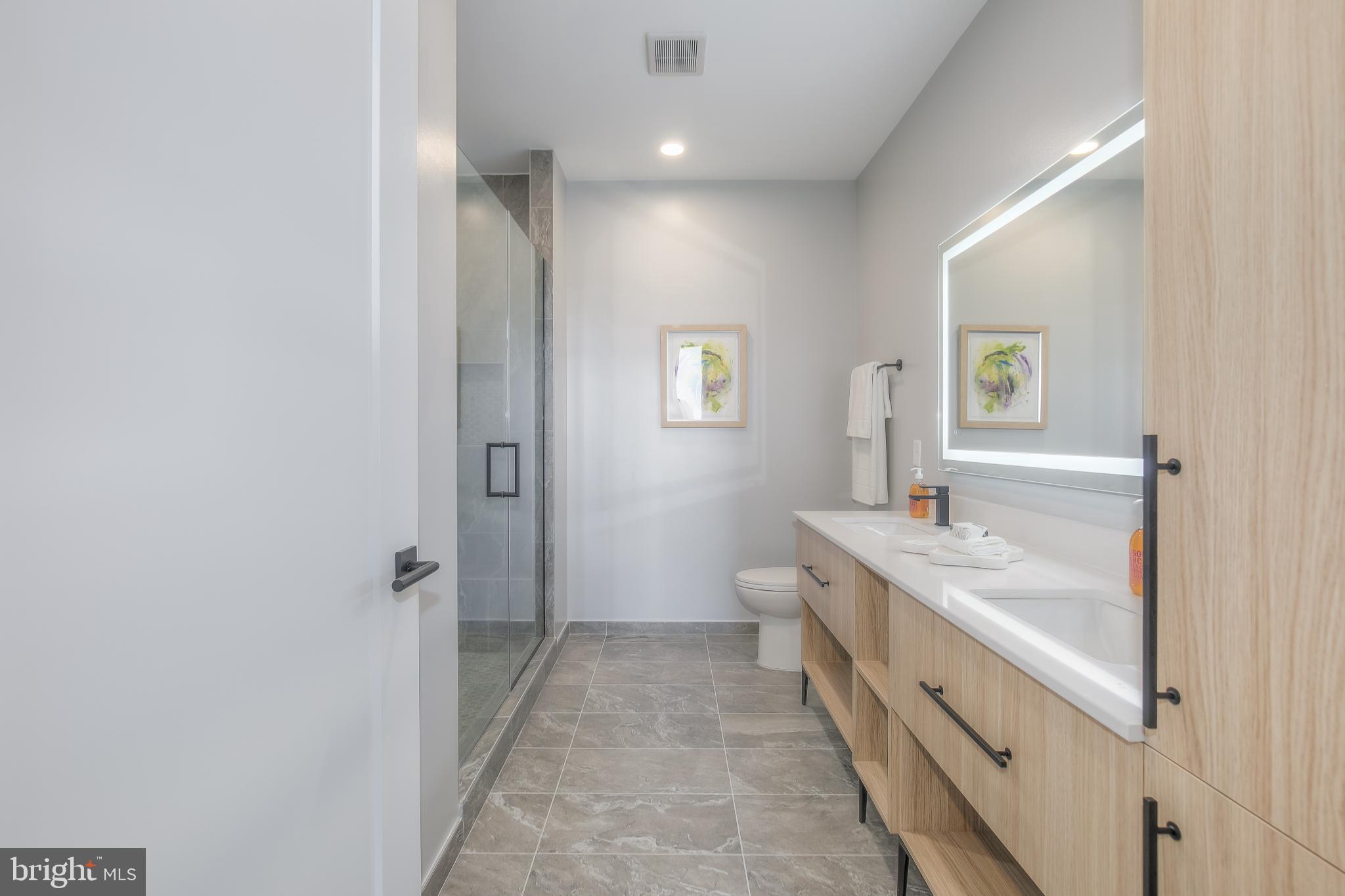 FALLS CHURCH CITY - Residential