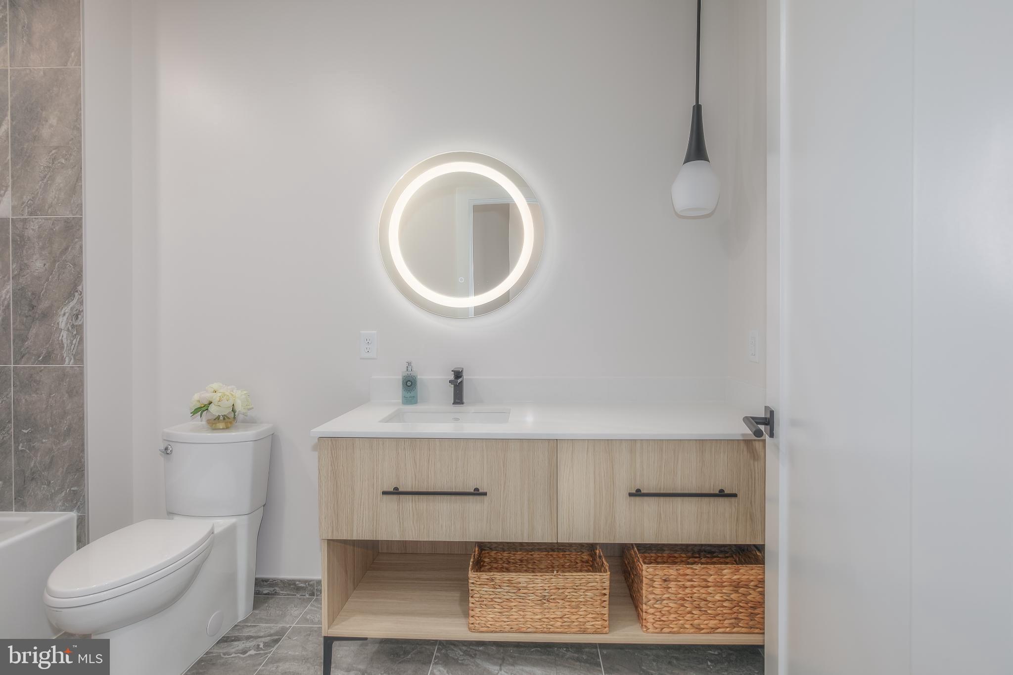 FALLS CHURCH CITY - Residential