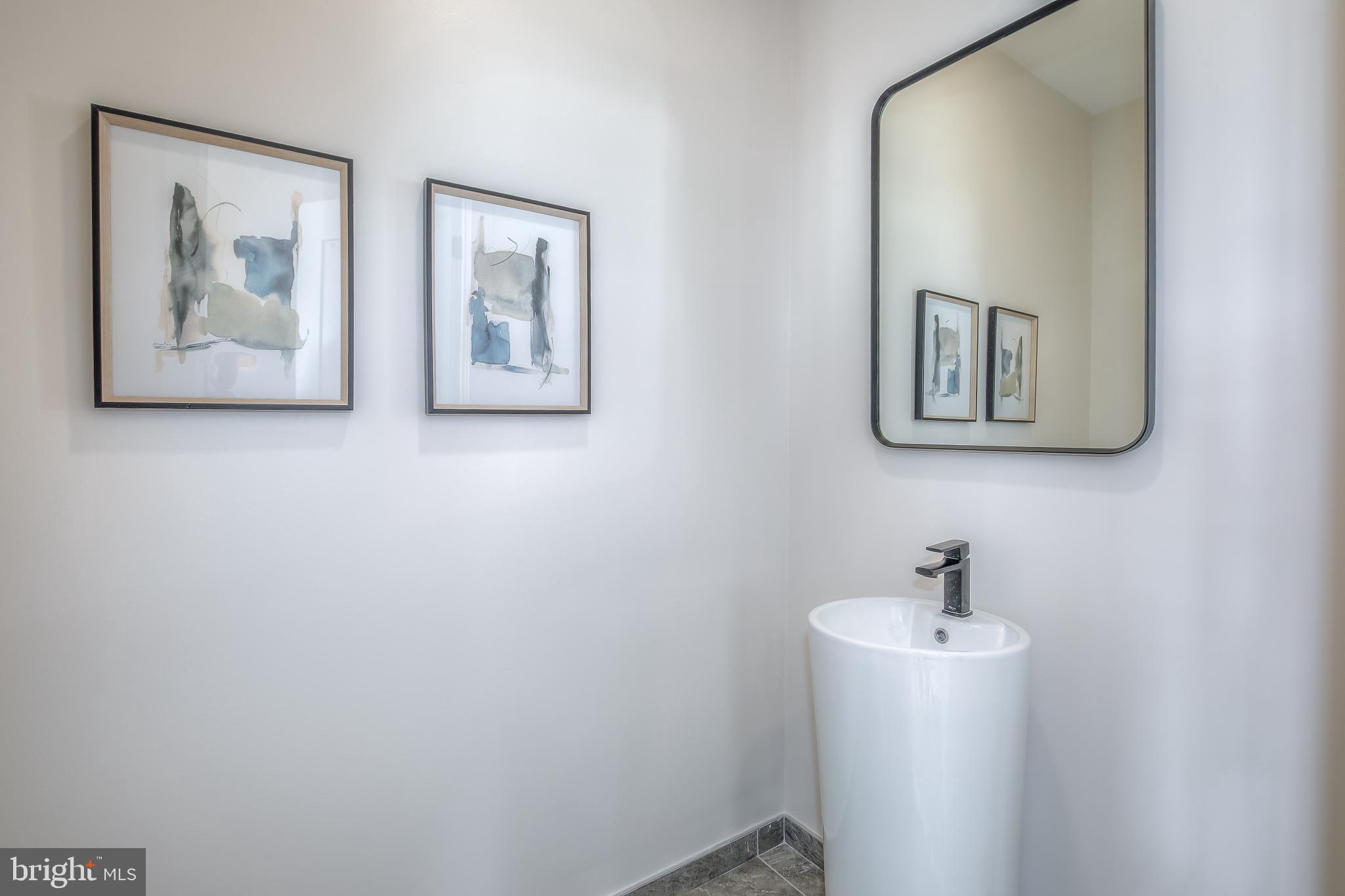 FALLS CHURCH CITY - Residential