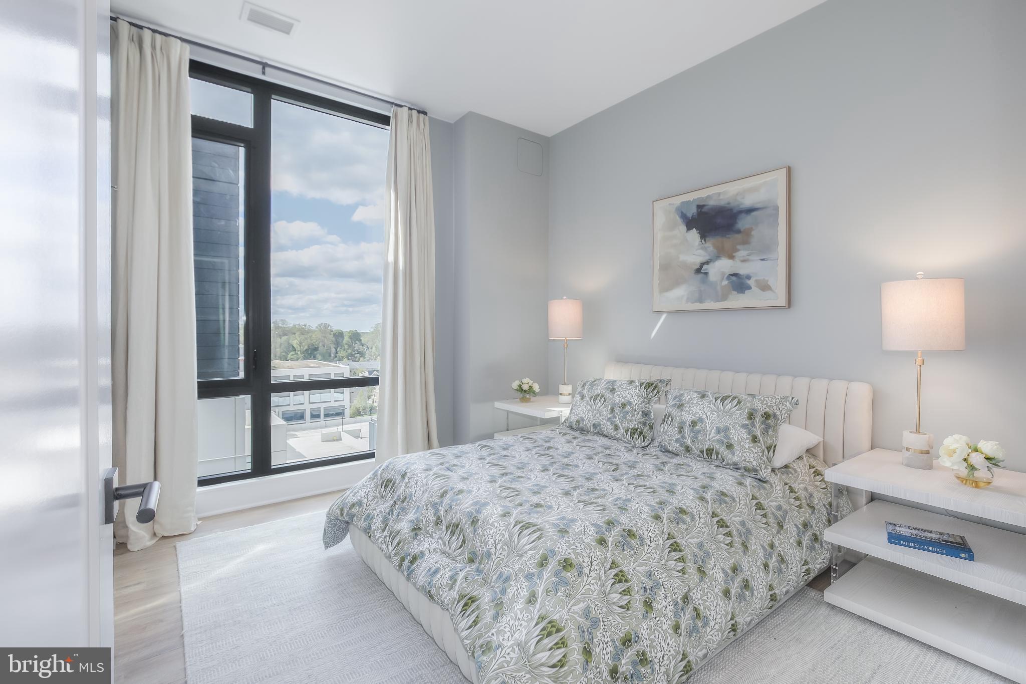 FALLS CHURCH CITY - Residential