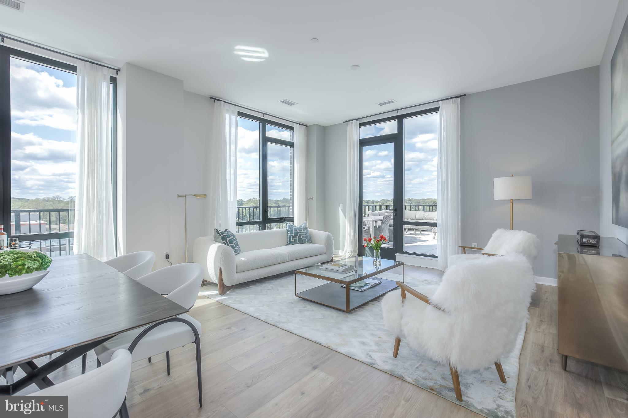 FALLS CHURCH CITY - Residential