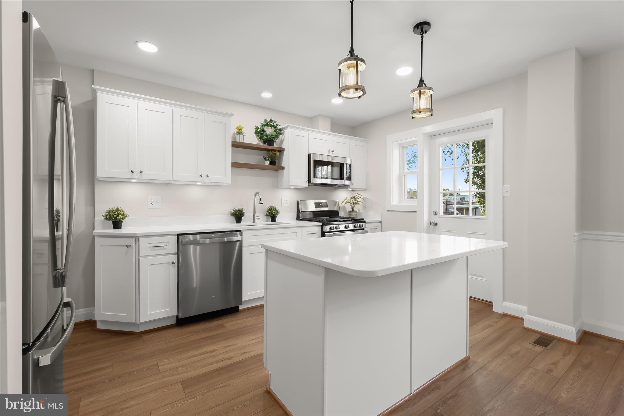 WEST EDMONDALE - Residential