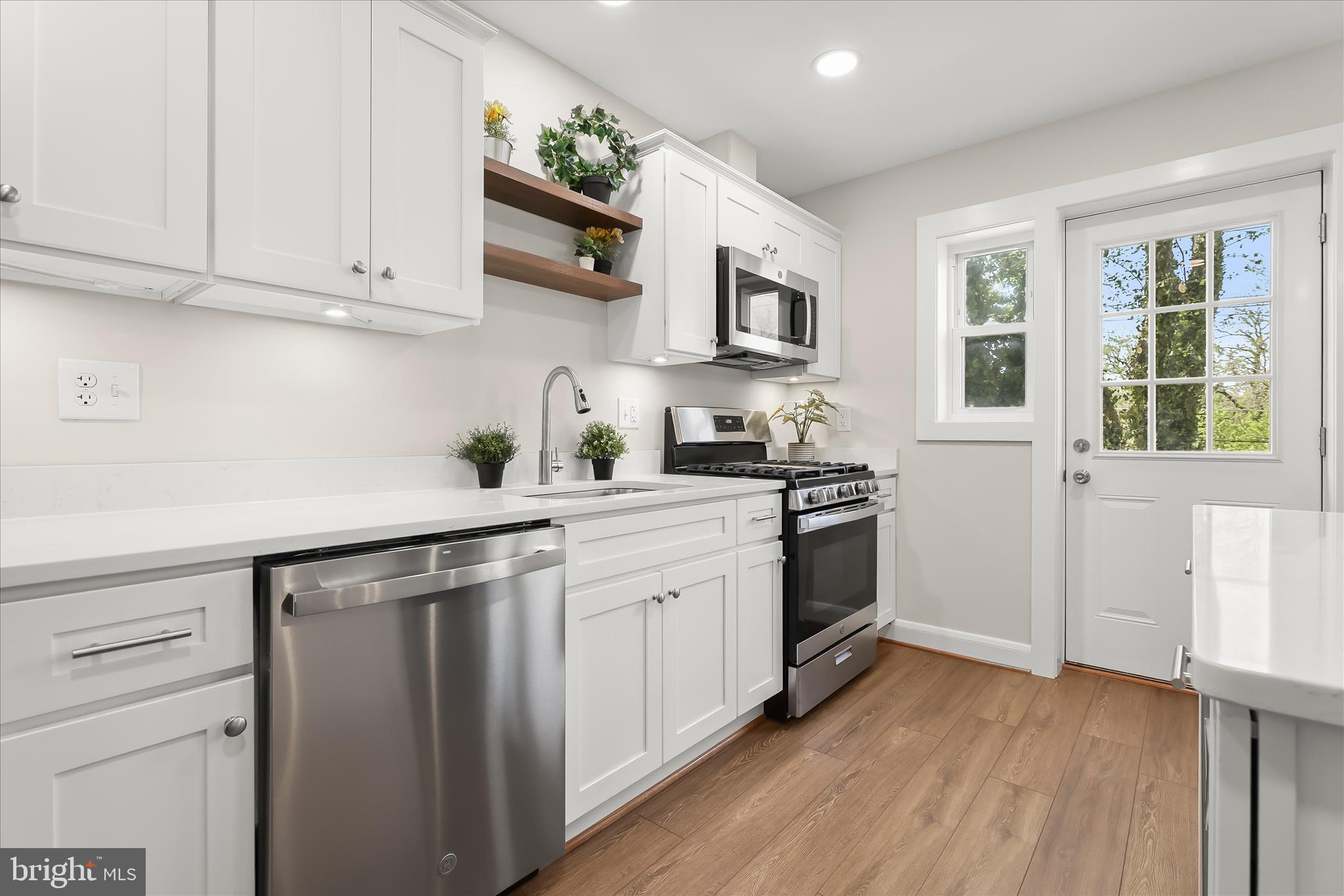 WEST EDMONDALE - Residential