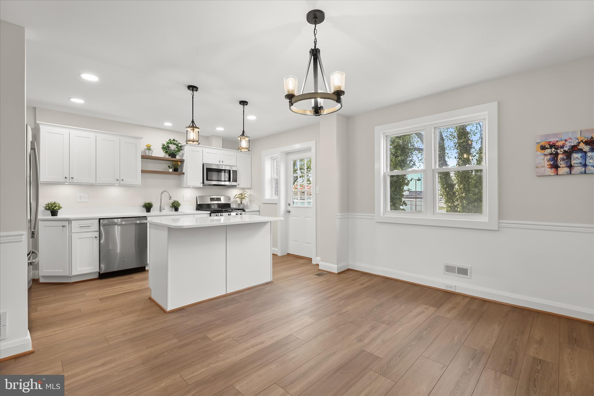 WEST EDMONDALE - Residential