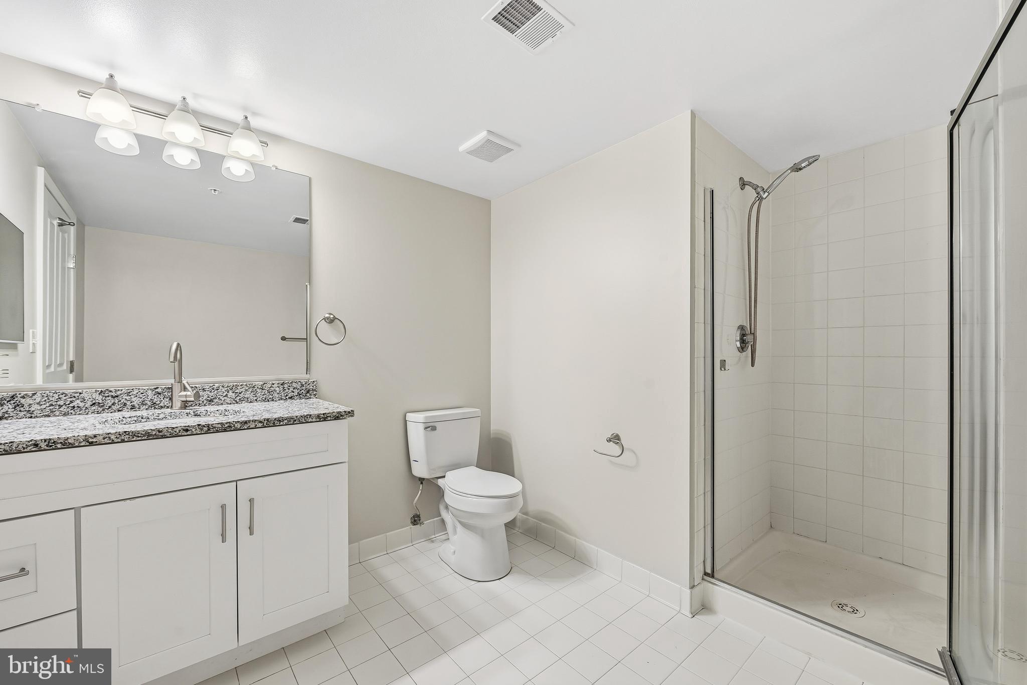 HARBOR EAST - Residential