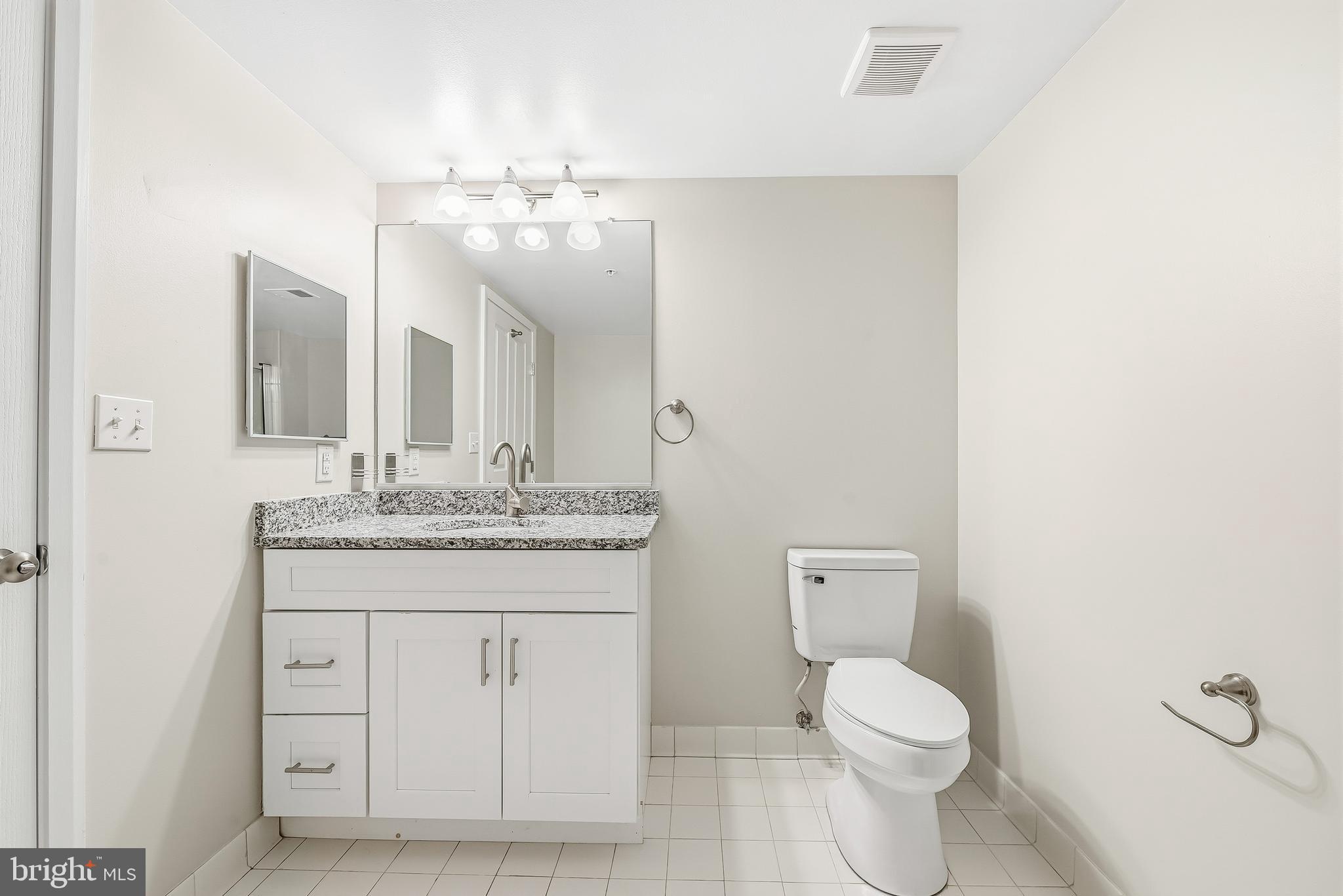 HARBOR EAST - Residential