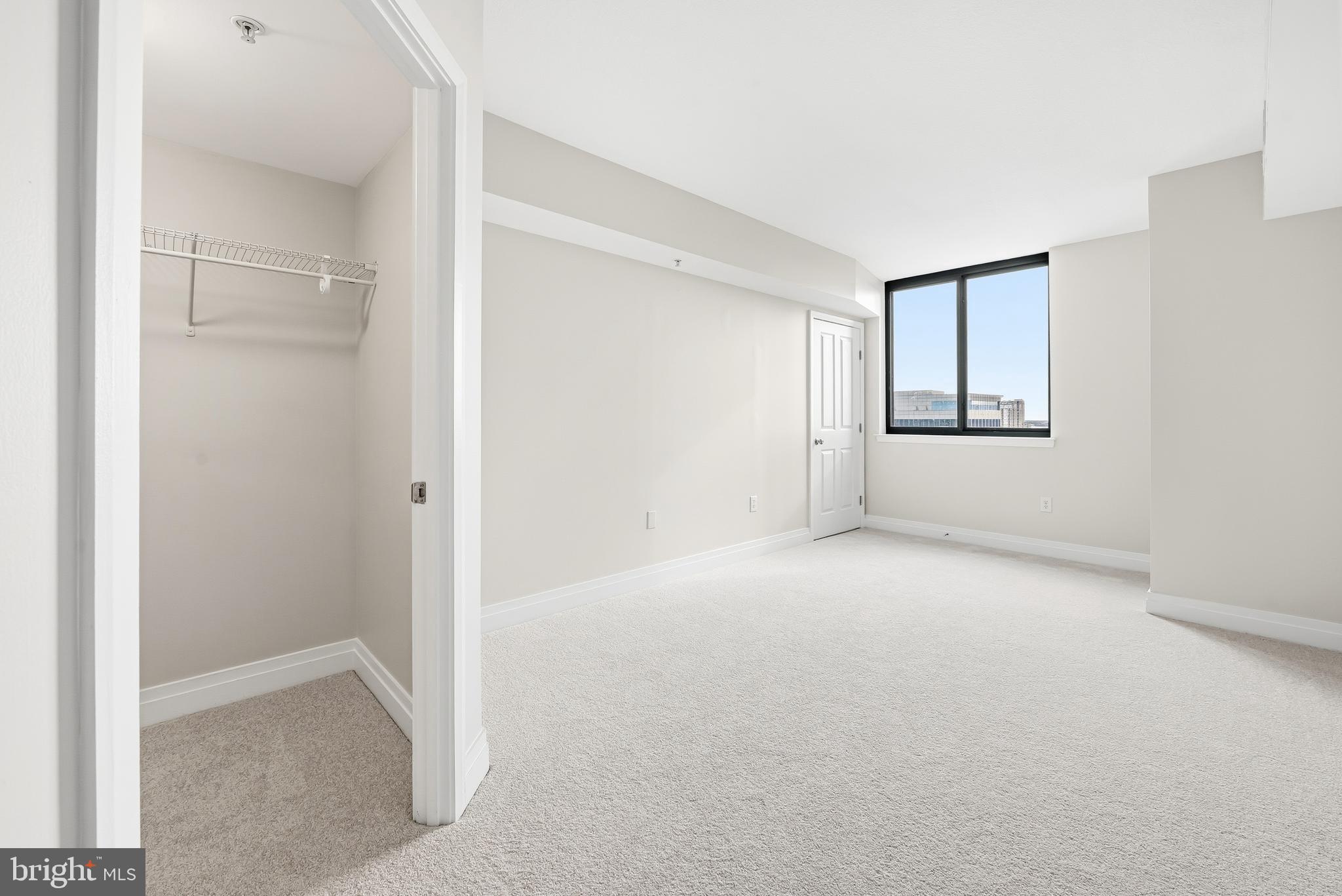 HARBOR EAST - Residential