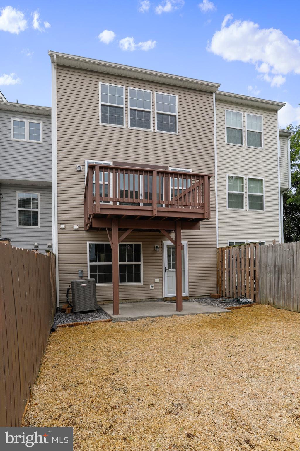 STONEBROOK VILLAGE - Residential Lease