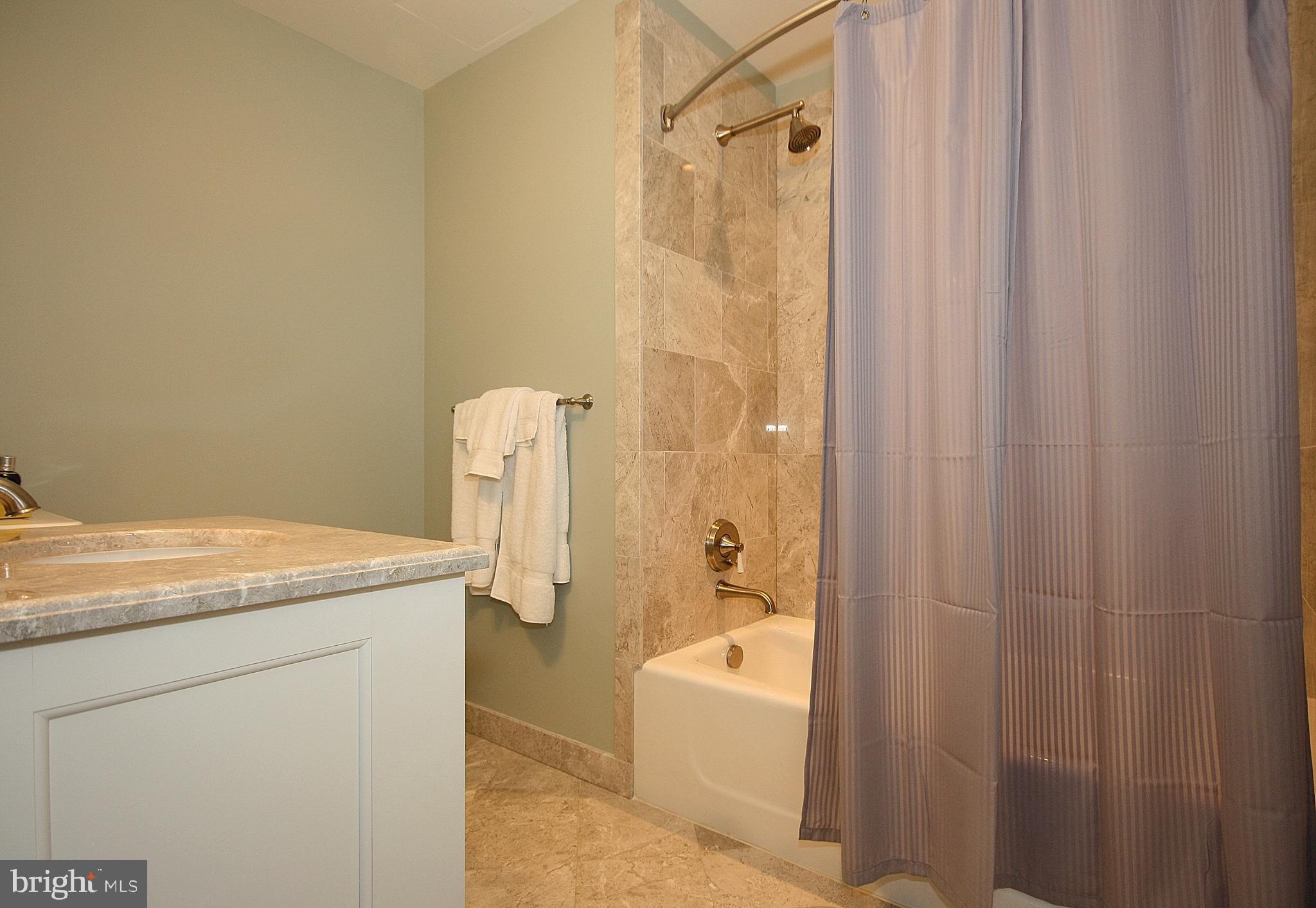 RITTENHOUSE SQUARE - Residential Lease