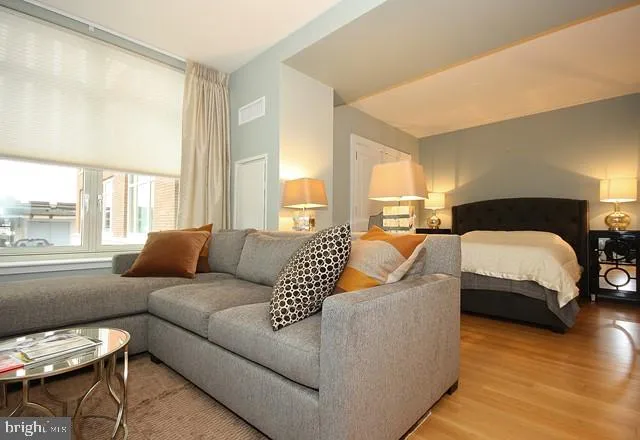 Philadelphia, Pennsylvania 19103, United States, ,1 BathroomBathrooms,Residential,Active,145364