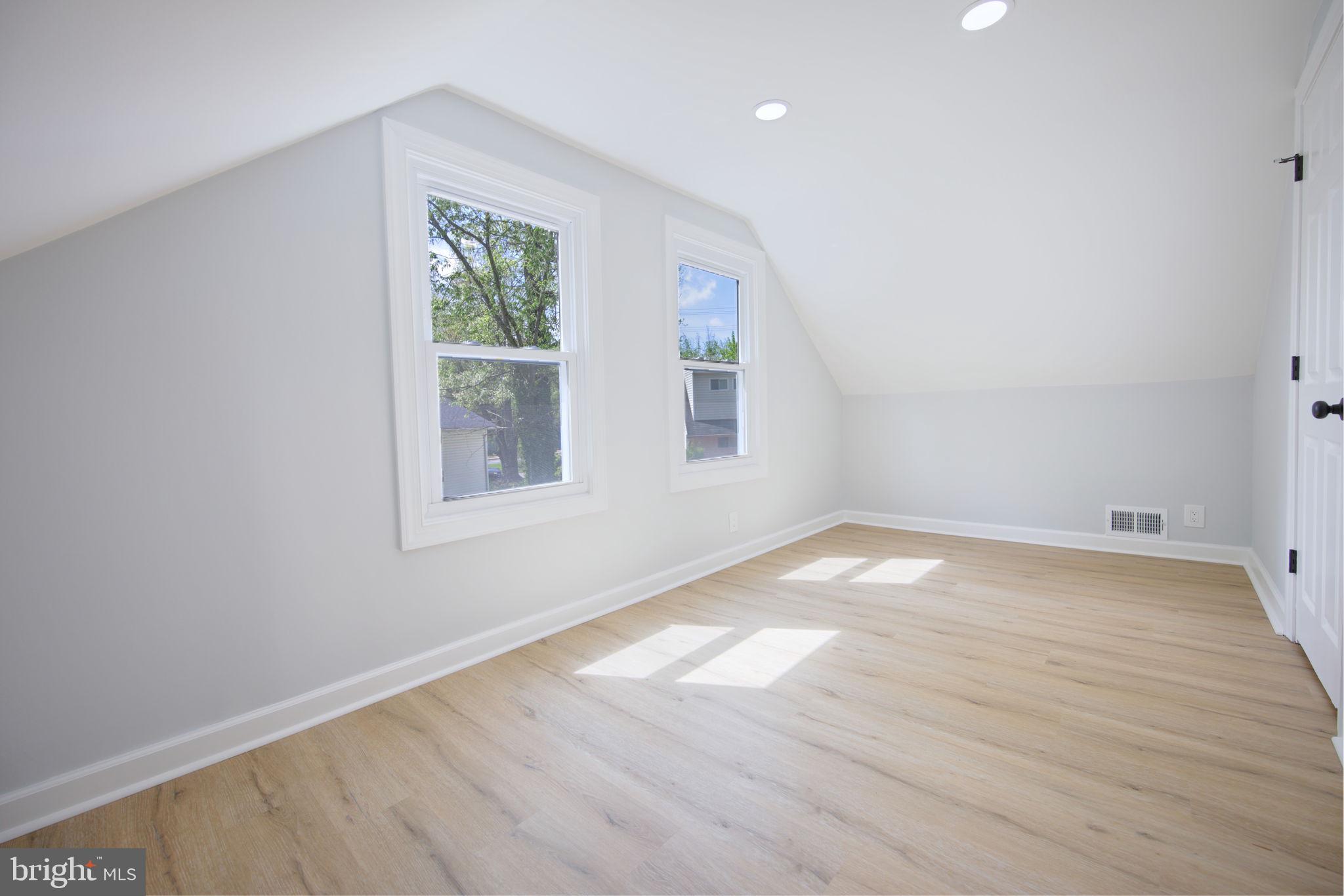 TWINBROOK - Residential