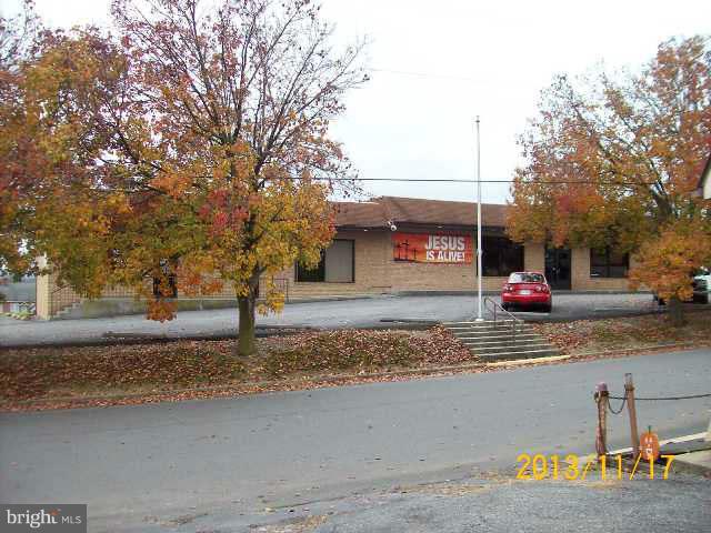 STEPHENS CITY PROPER - Commercial Lease