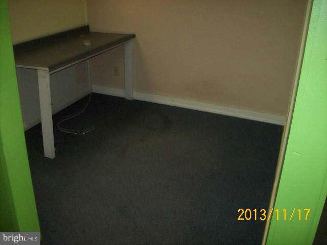 STEPHENS CITY PROPER - Commercial Lease