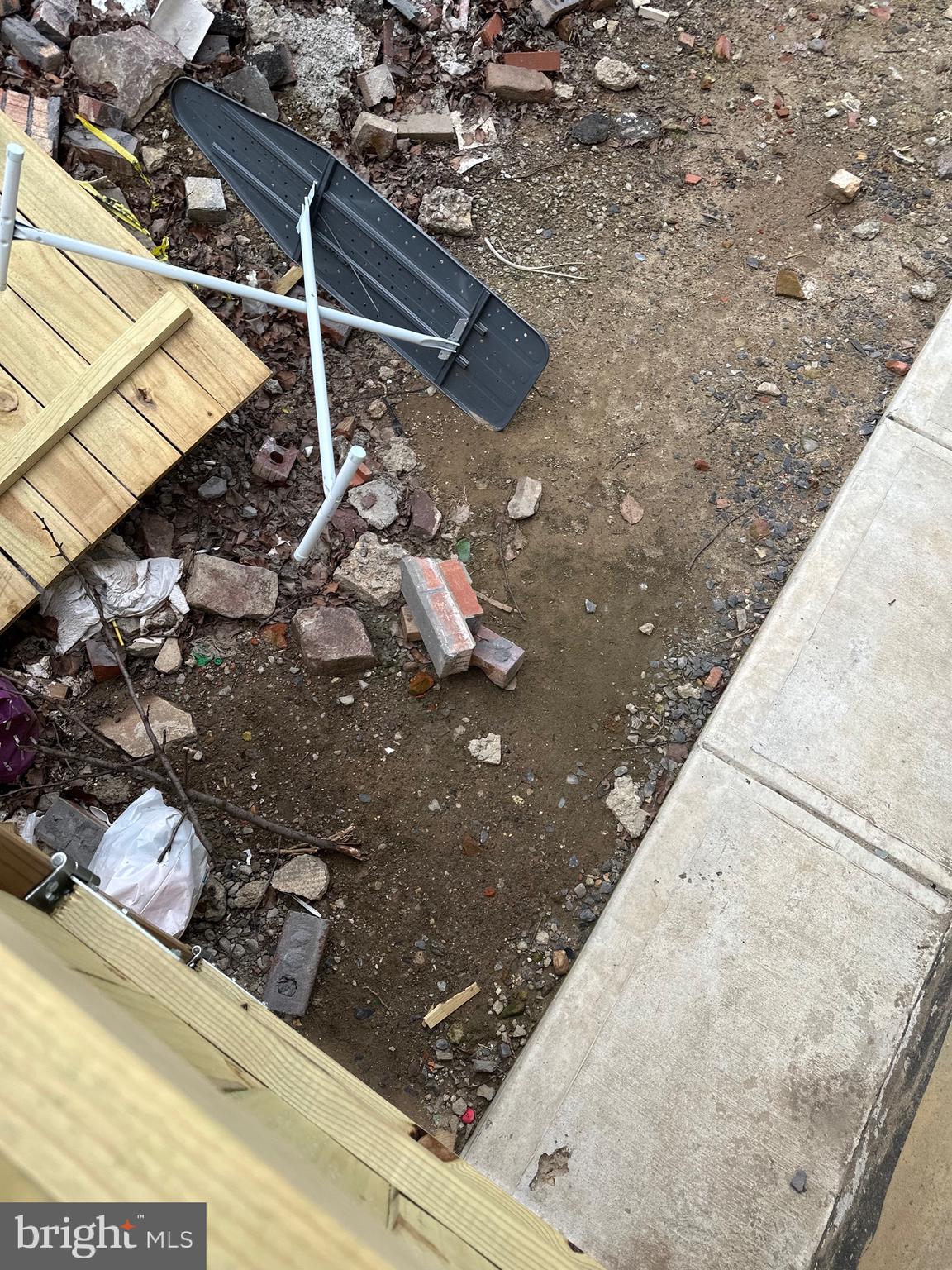 PHILADELPHIA (SOUTH) - Land