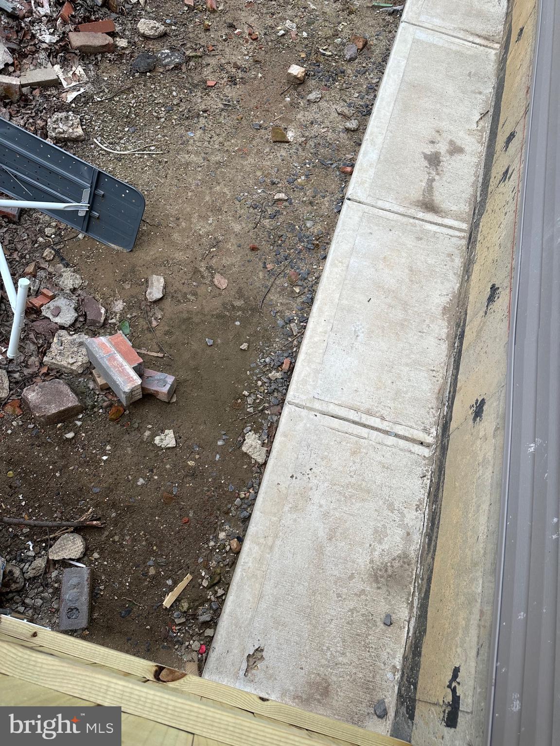 PHILADELPHIA (SOUTH) - Land