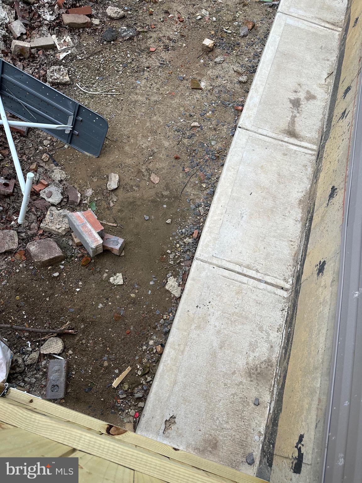 PHILADELPHIA (SOUTH) - Land