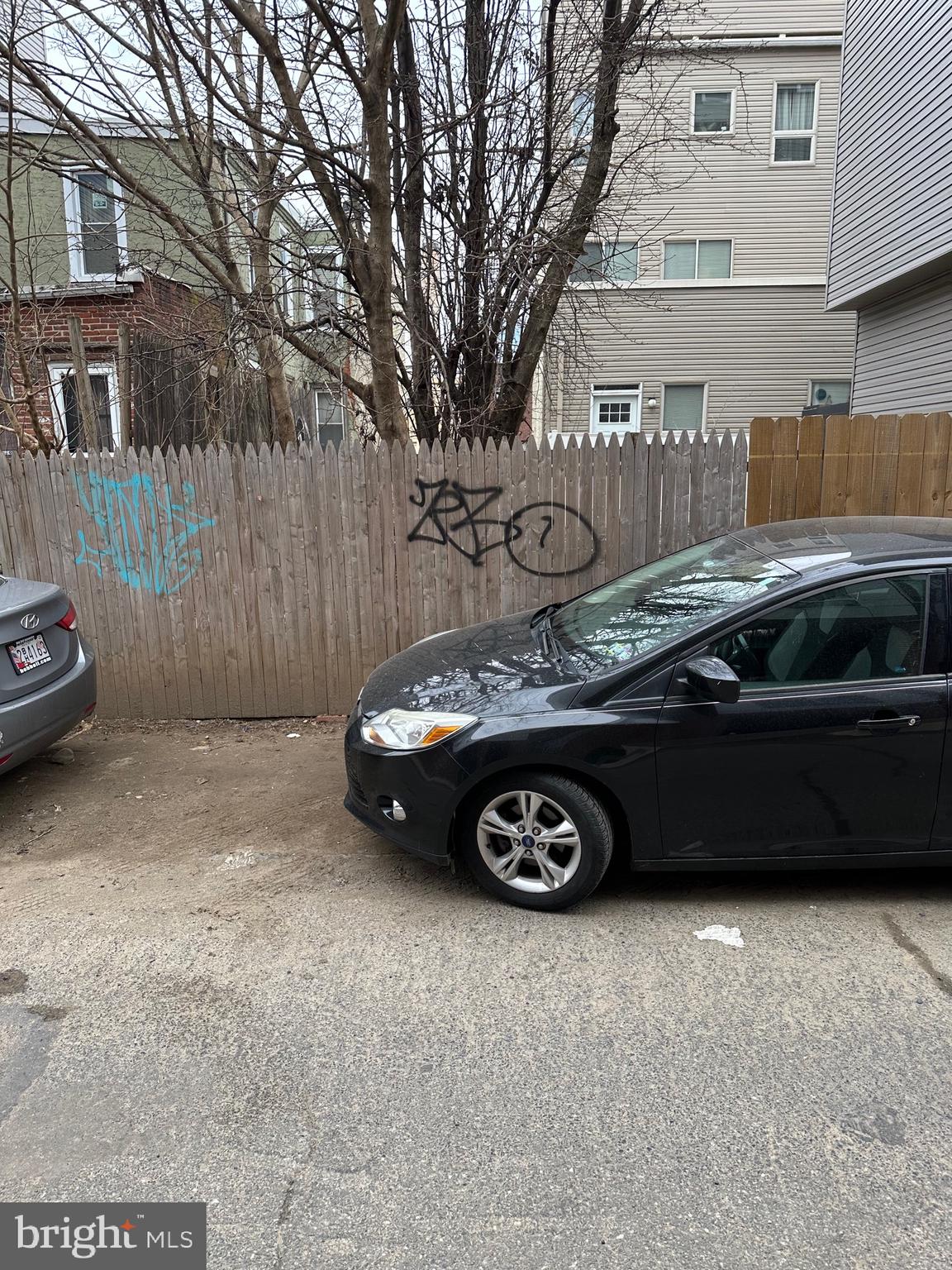 PHILADELPHIA (SOUTH) - Land