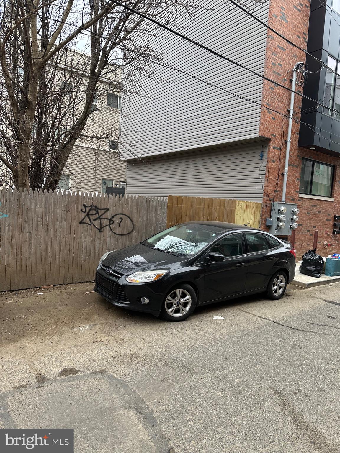 PHILADELPHIA (SOUTH) - Land