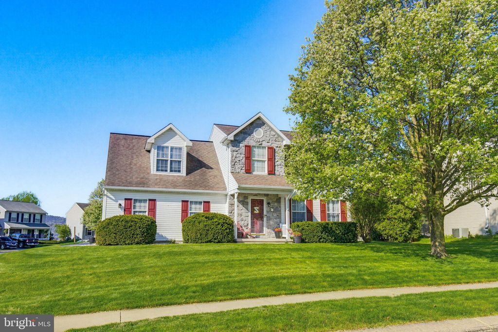 Photo of 76 Ashley Drive, MARIETTA, PA 17547 (MLS # PALA2087202)