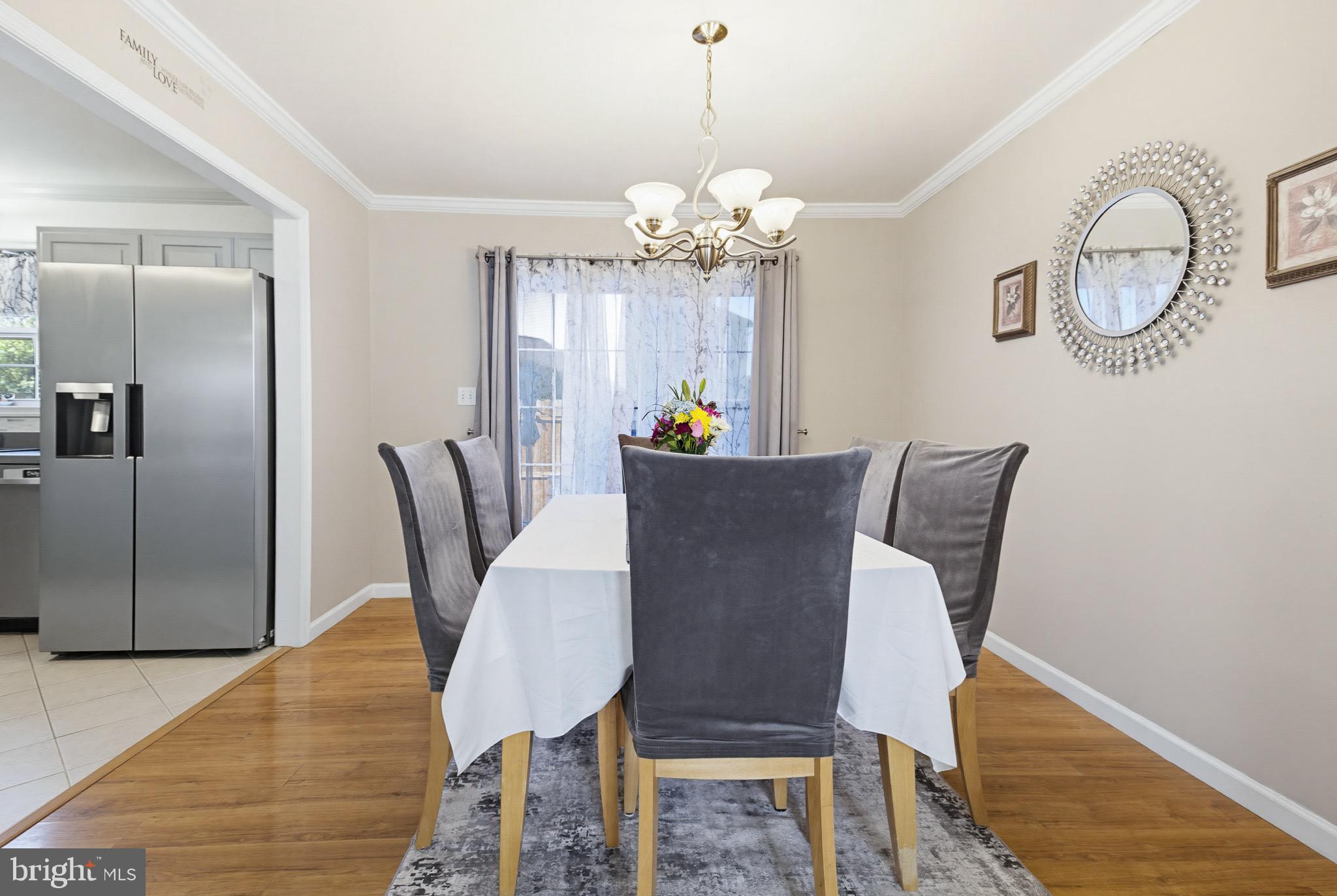 MAYTOWN VILLAGE SQUARE - Residential