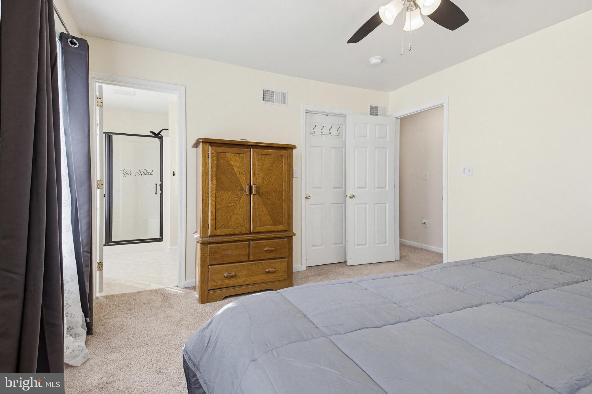 MAYTOWN VILLAGE SQUARE - Residential